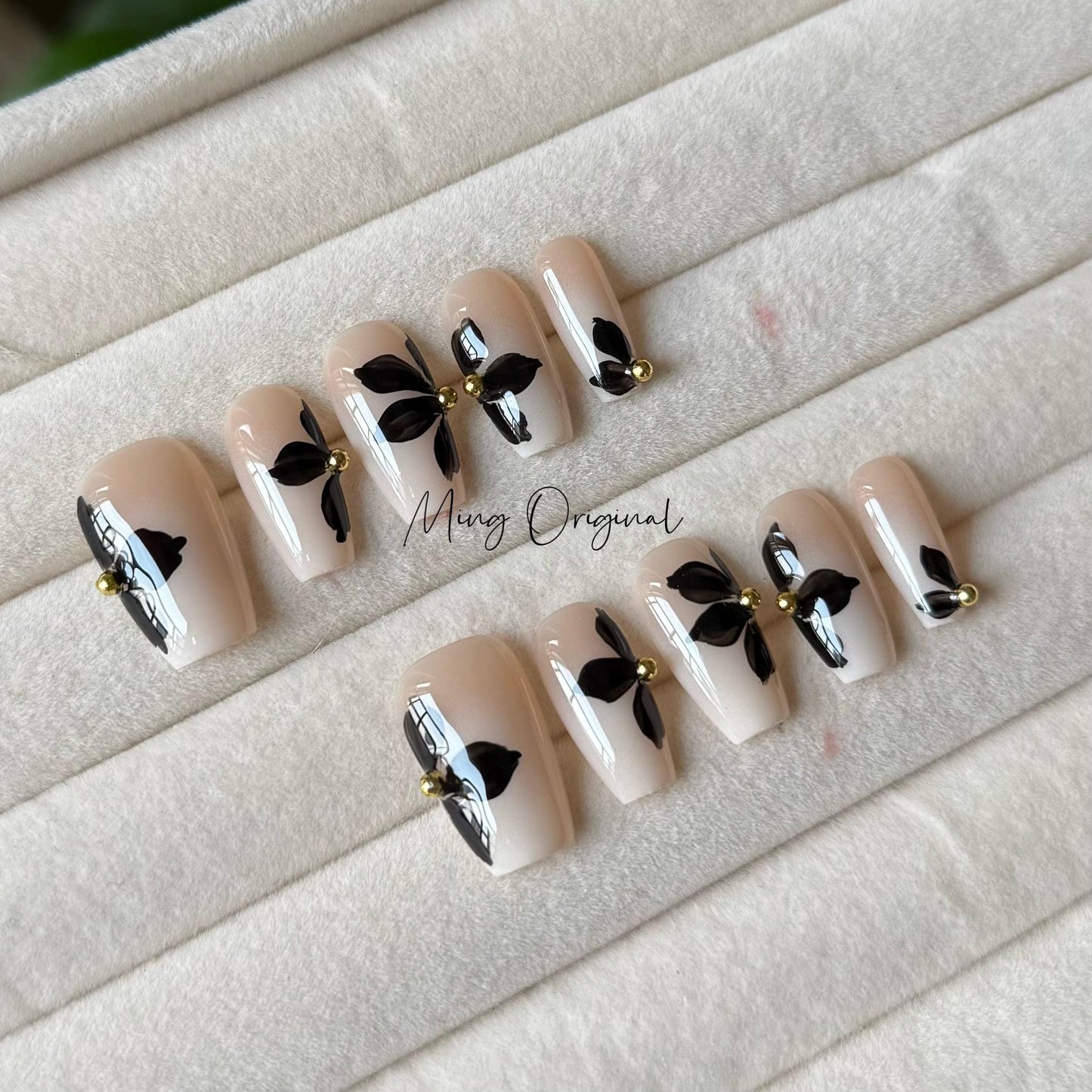 Black camellia Flower wedding nail, hand painted wild flower Press on Nails, bridal nail, bridesmaid nail, gift for her
