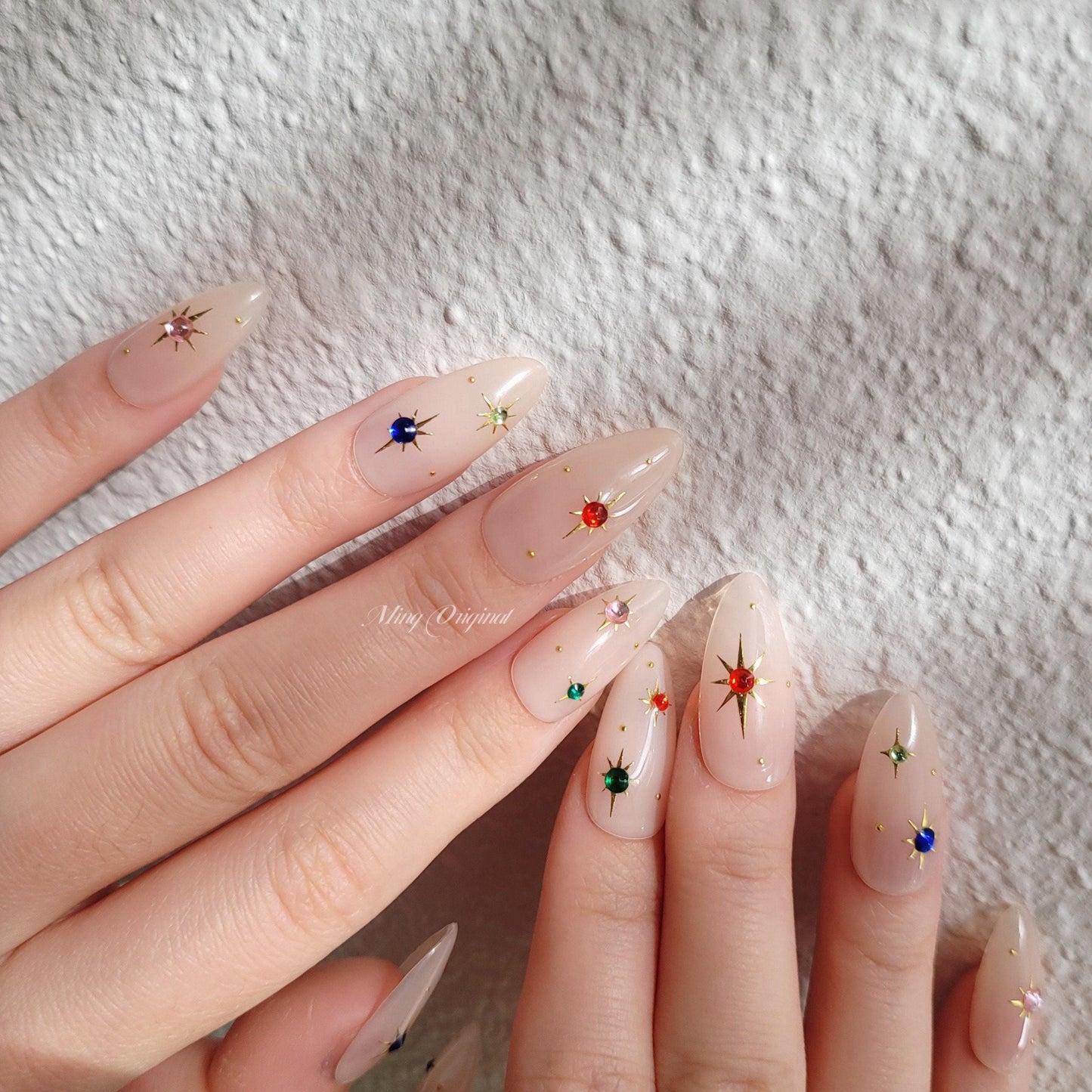Nude classic press on nail, gold chrome star and multicolored rhinestones, Chic Fake nails for Christmas holiday