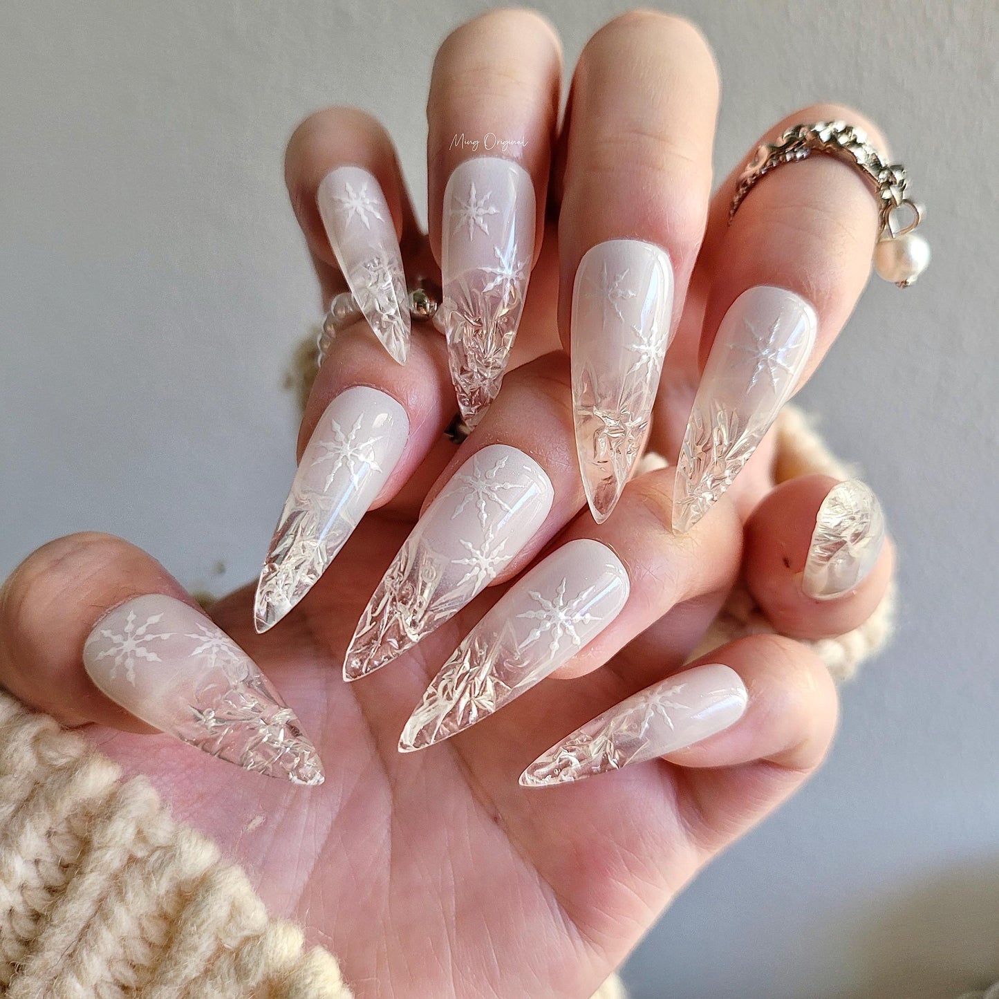 White Christmas Icey tip Press on Nails, snowflake crystal broken glass winter handmade Nails, snow white ombre clear tip Jelly Nails, MO285