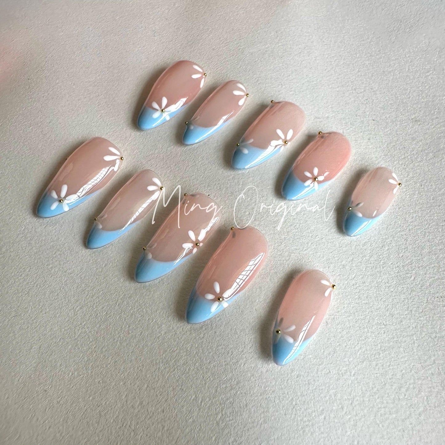 Candy color French tip, hand painted cute white daisy flower and blue tip Press on Nails, summer nail, gift for her