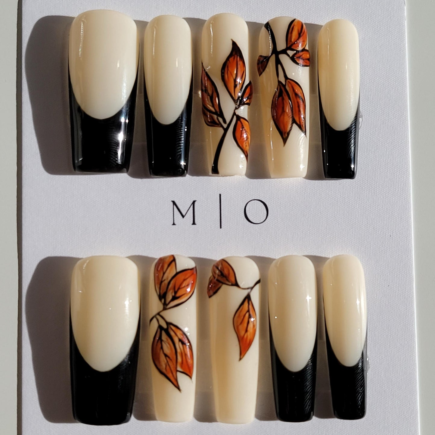 Autumn leaf Nail press on, black French and realistic leaf art nail, Luxury Handmade Nails, glue on nail, gift for her, MO405
