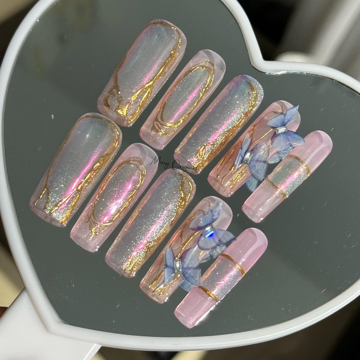 Butterfly Veil theme Press on Nails, Aura Mermaid Butterfly Nails, cat eye shimmering with gold detail, glue on Nails, gift for her, MO402