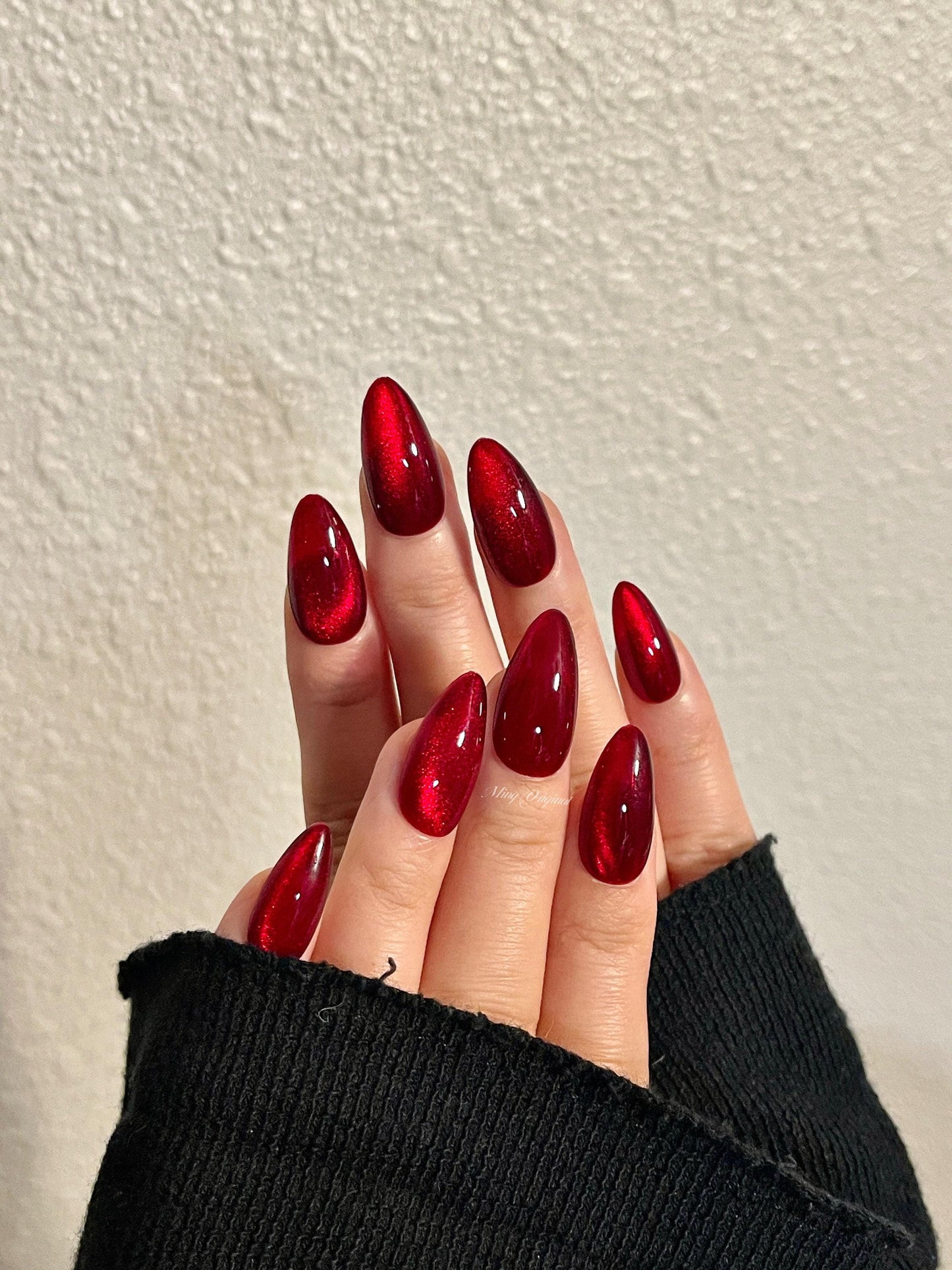 Miss Red velvet Japanese art nail, press on nails, glue on cat eye nails, reuse nails, jelly fake nail, glitter shine Christmas nail