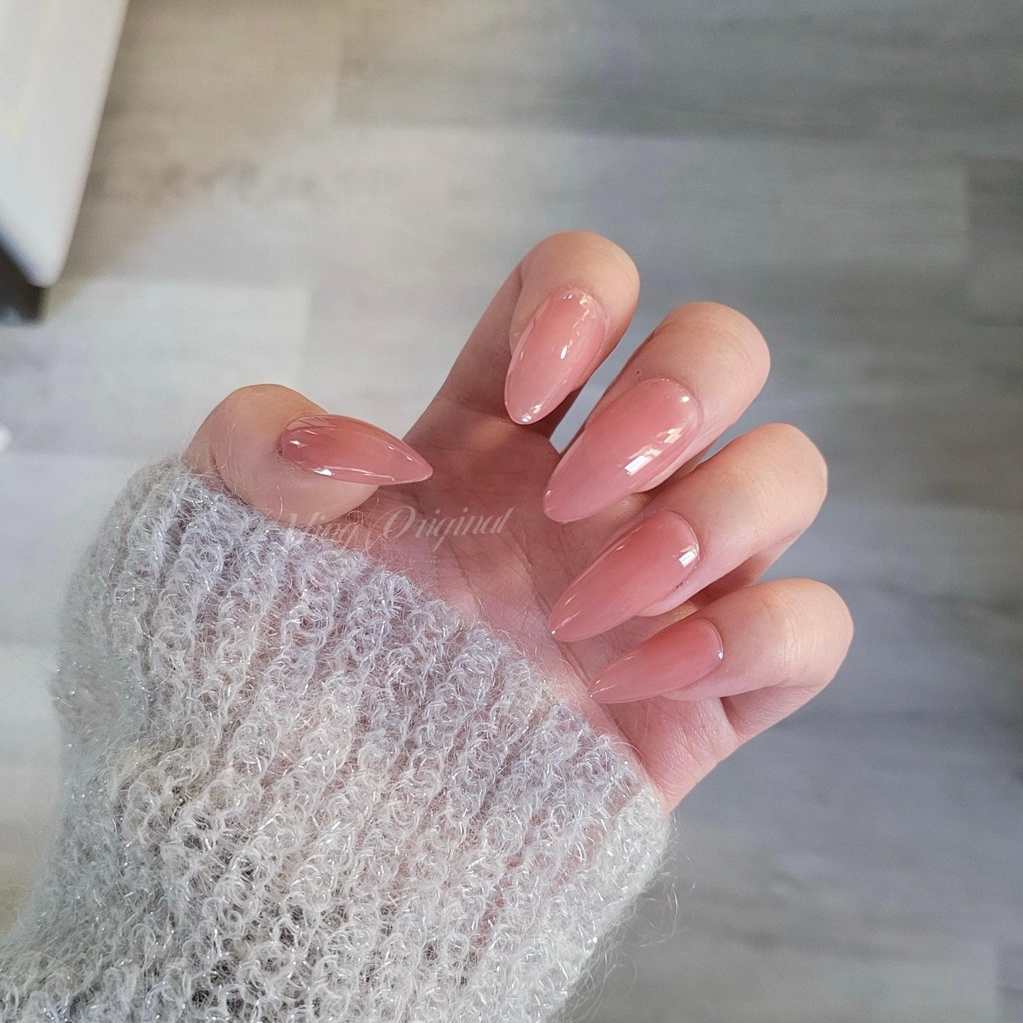 Da Rosie | Sheer pink press on nails, sheer color, semitransparent, glue on nails, reuse nails, jelly fake nail. 95TS009