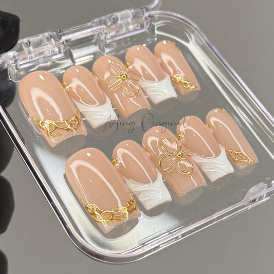 3D sculpted gold flower free style French tip press on nails, gold chrome detail nail, glue on nail,nude jelly fake nail, gift for her,MO428