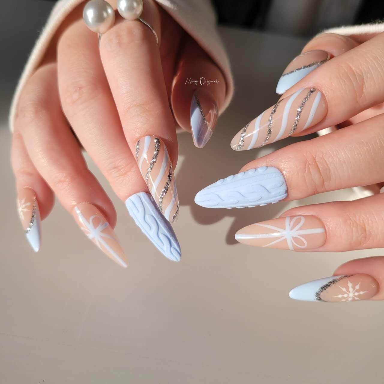 Blue Christmas sweater Press on Nails, snowflake winter handmade Nails, French tip diamond reflective glitter Jelly Nails, MO303