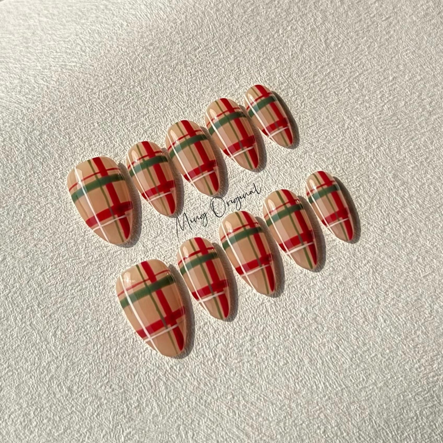 Christmas plaid Press on Nails, red and green plaid pattern nude classy nail, glue on nail, holiday birthday gift for her,MO297