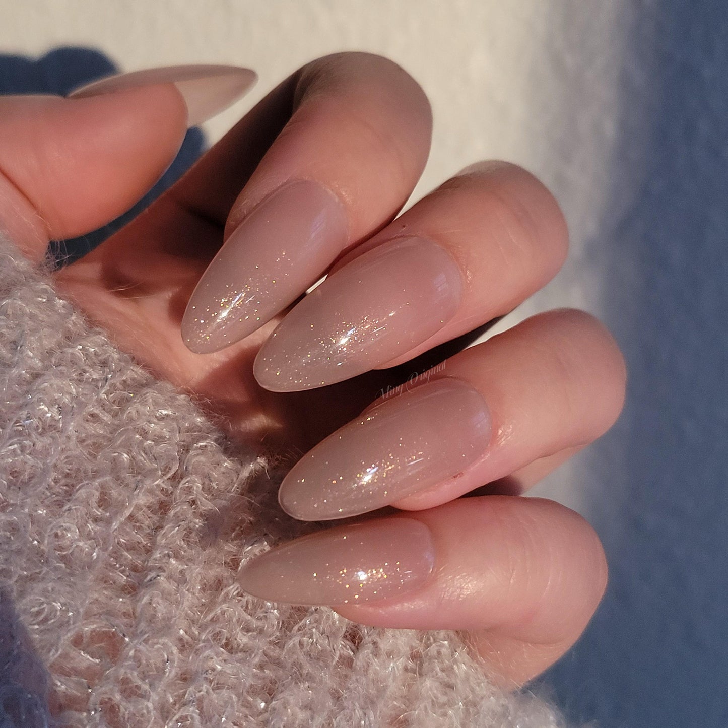 Da Camellia | Sheer nude with gold shimmer press on nails, glue on nails, reuse nails, jelly fake nail, glitter shine gel nail - 95TS015