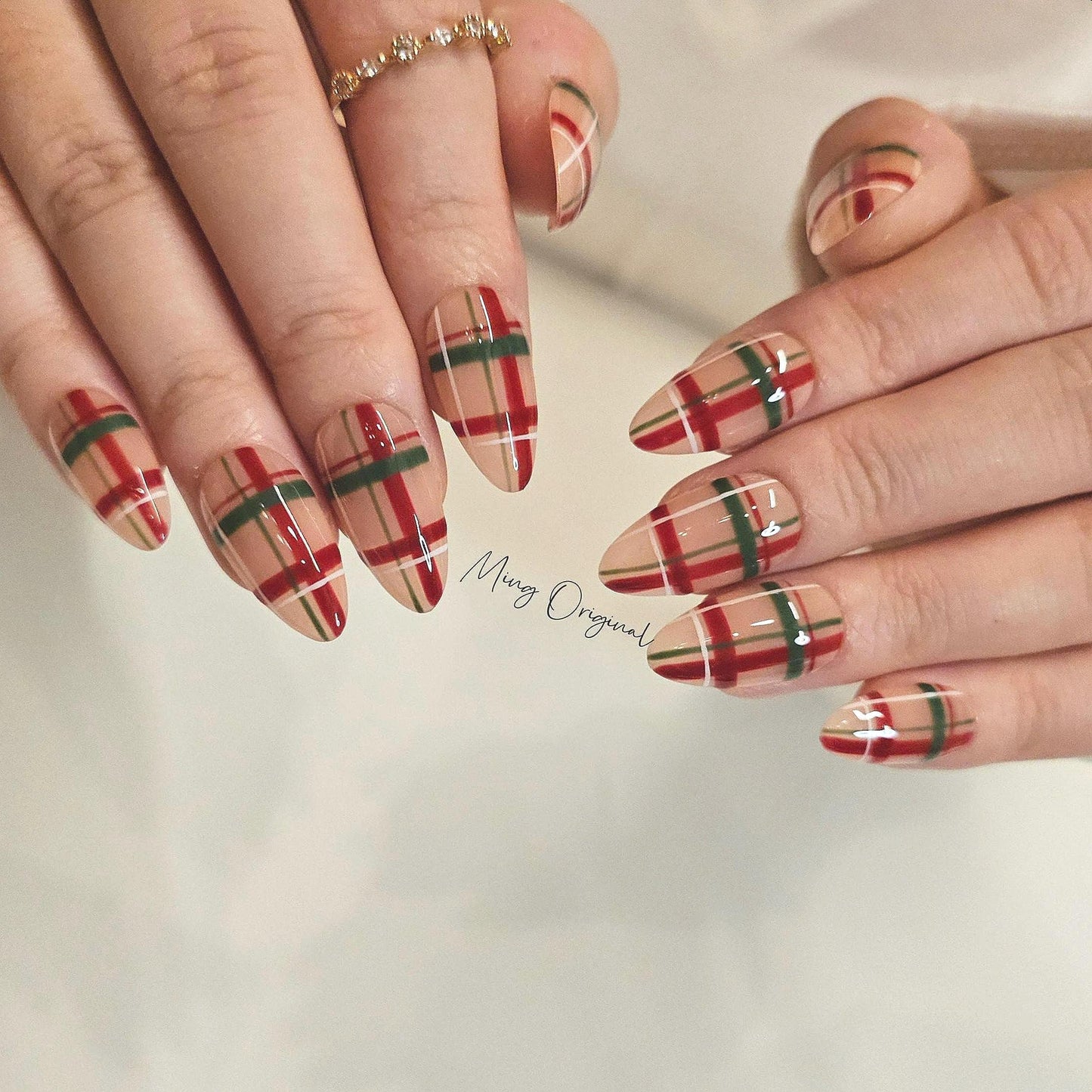 Christmas plaid Press on Nails, red and green plaid pattern nude classy nail, glue on nail, holiday birthday gift for her,MO297