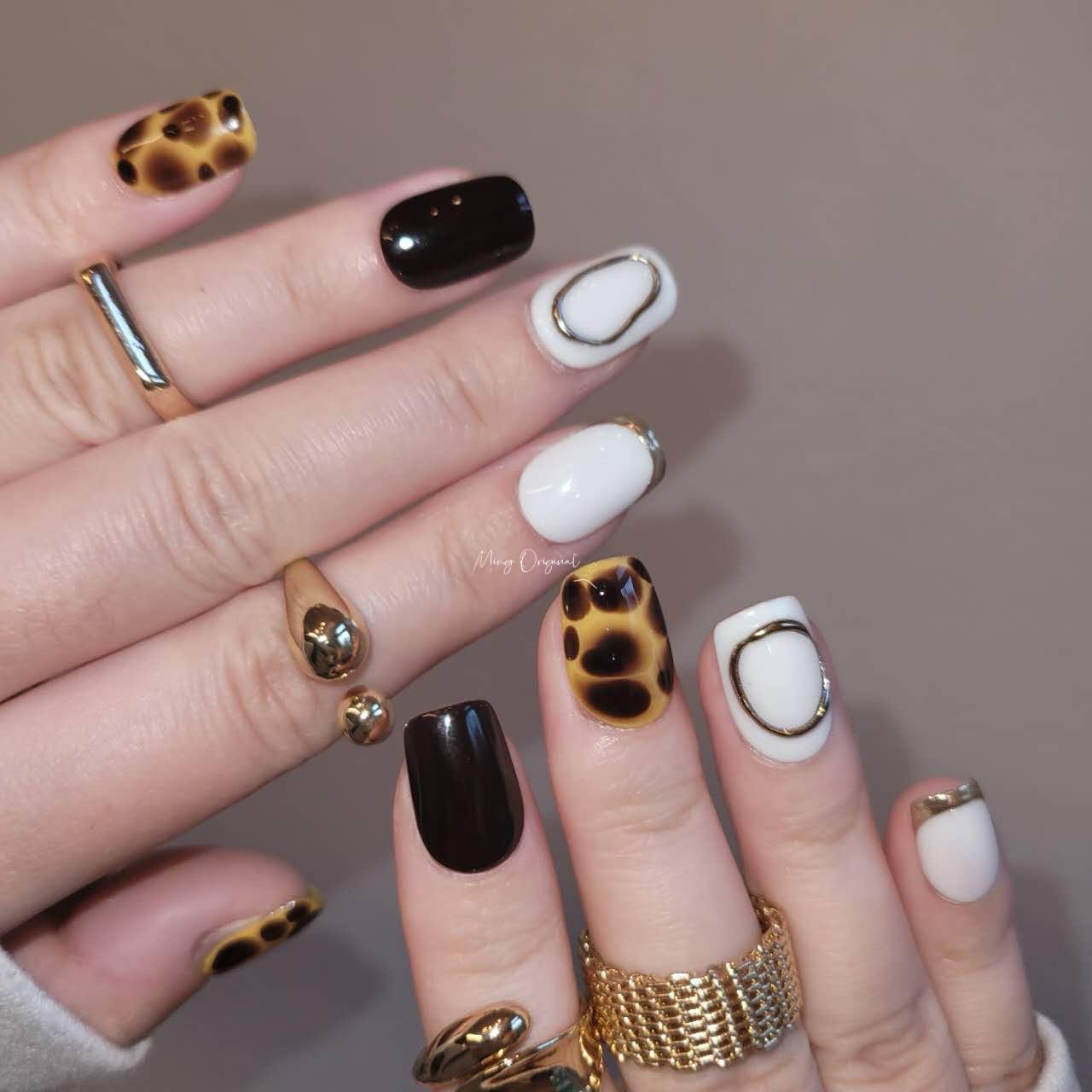Tortoise Shell Amber water blooming Press on Nails, simple chic handmade Nails, Jelly hand painted nail, fall winter nail