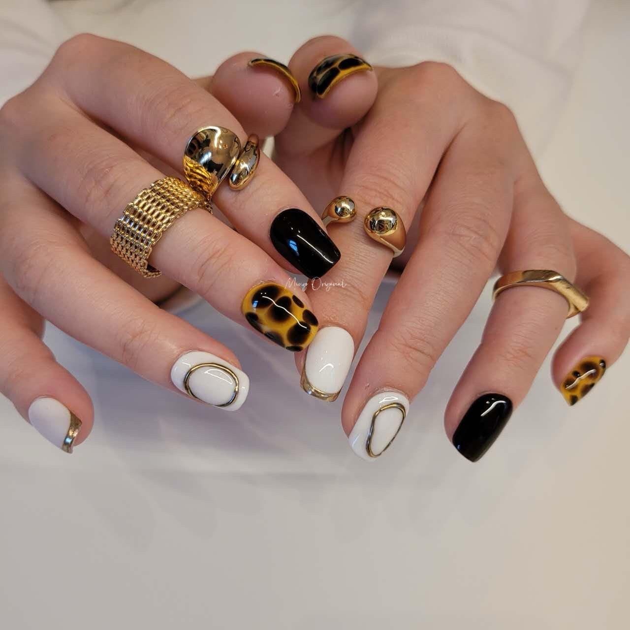 Tortoise Shell Amber water blooming Press on Nails, simple chic handmade Nails, Jelly hand painted nail, fall winter nail