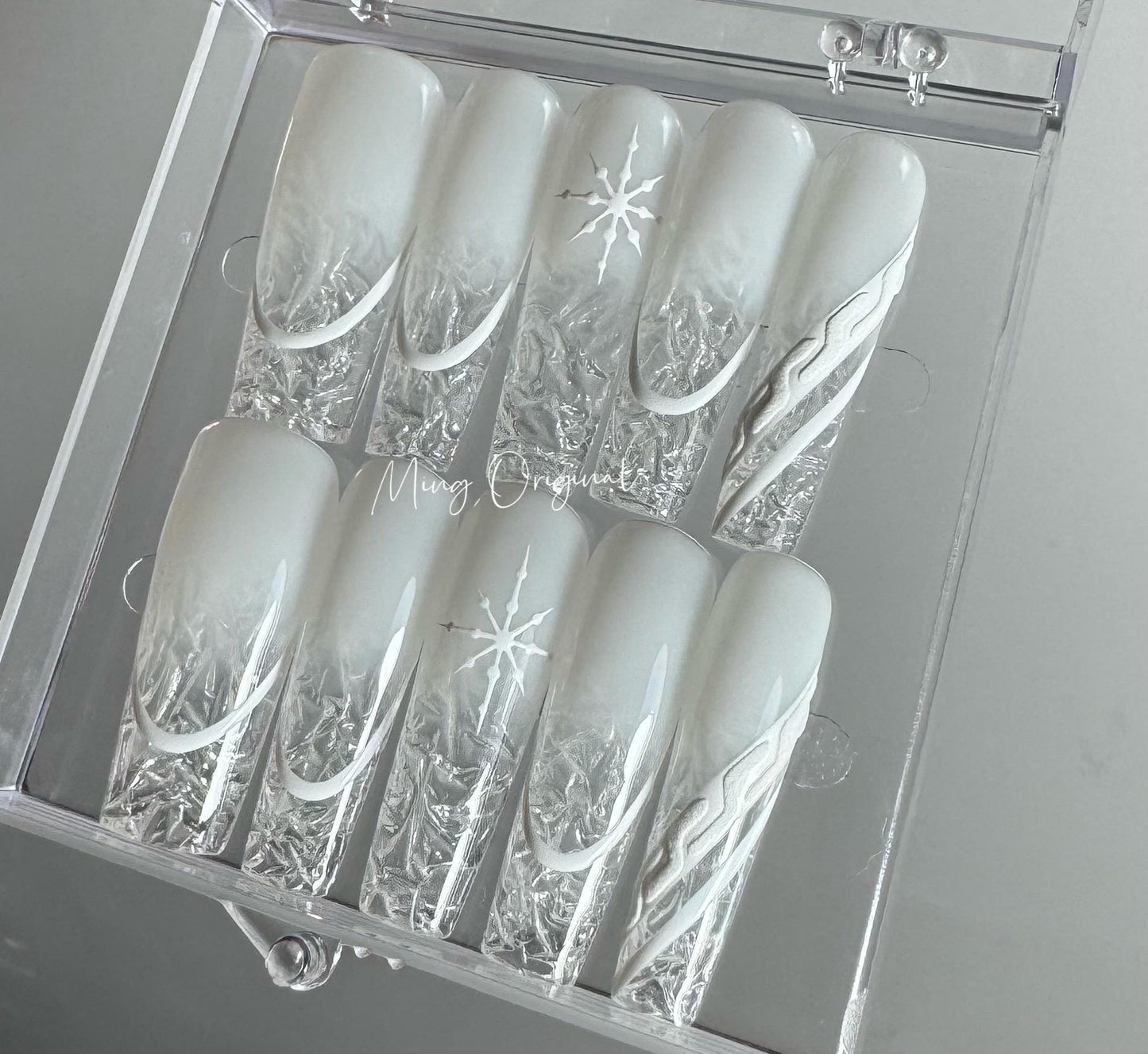 White Christmas Icey French tip Press on Nails, snowflake broken glass winter handmade Nails, snow white ombre clear tip Jelly Nails, MO338