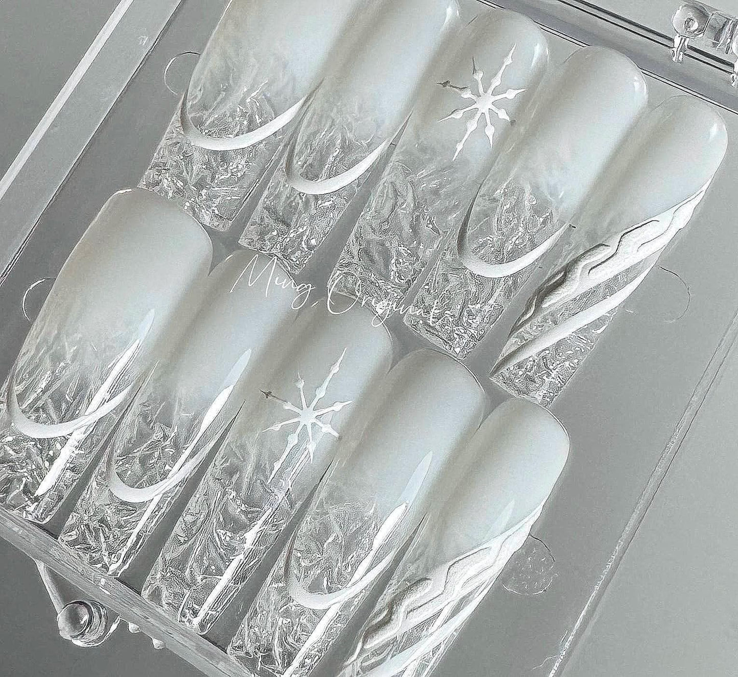 White Christmas Icey French tip Press on Nails, snowflake broken glass winter handmade Nails, snow white ombre clear tip Jelly Nails, MO338