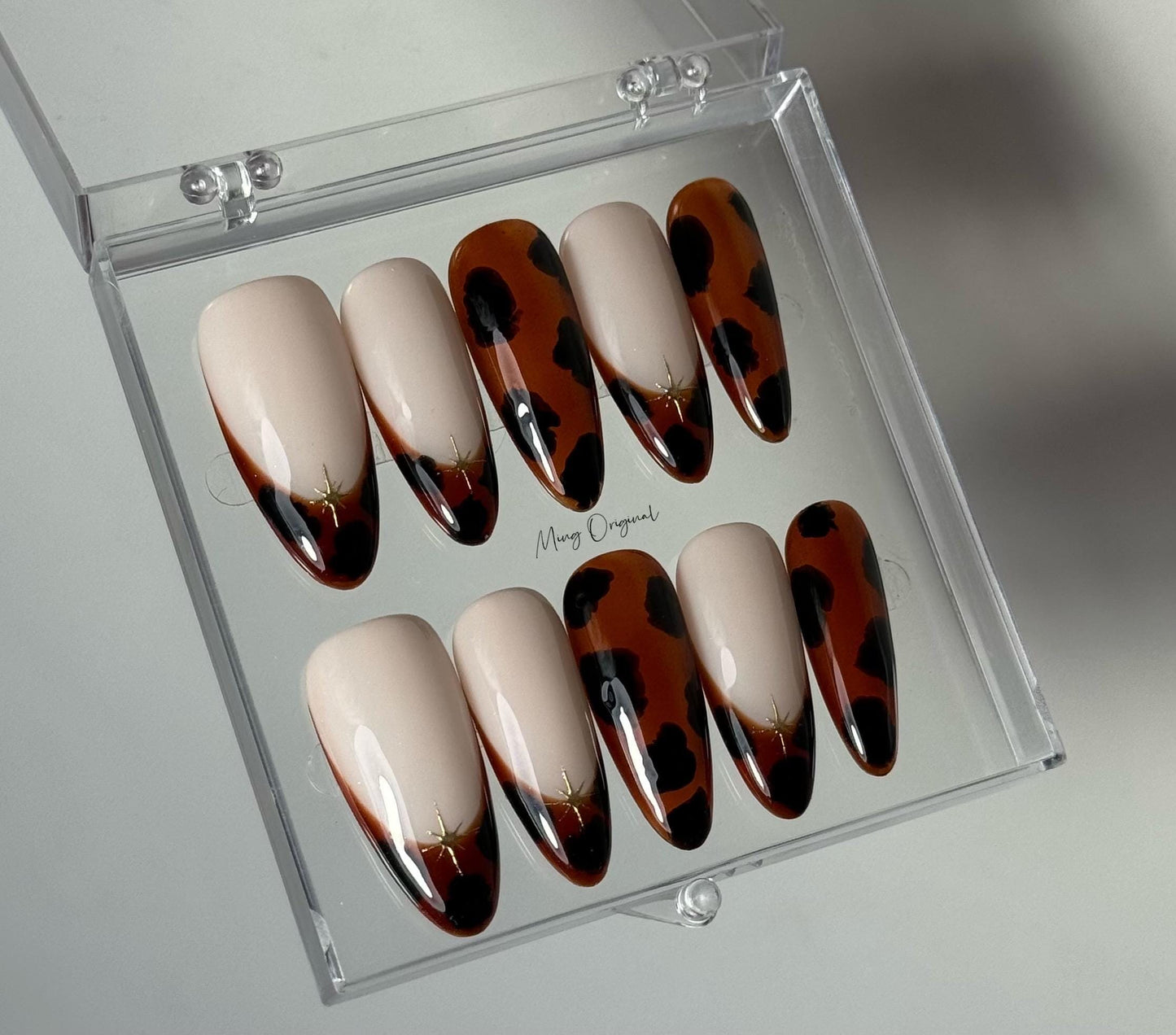 Classic French Tip Tortoise Shell Amber water blooming Press on Nails, Jelly hand painted nail, fall winter nail,gift for her,MO401