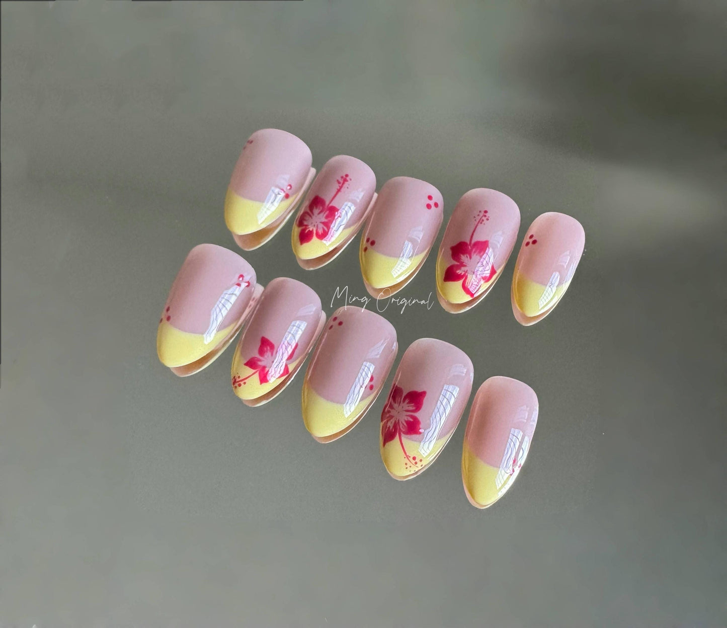 Yellow French tip Flower press on nails, Floral Nail, fake nail, false nail, gift for her