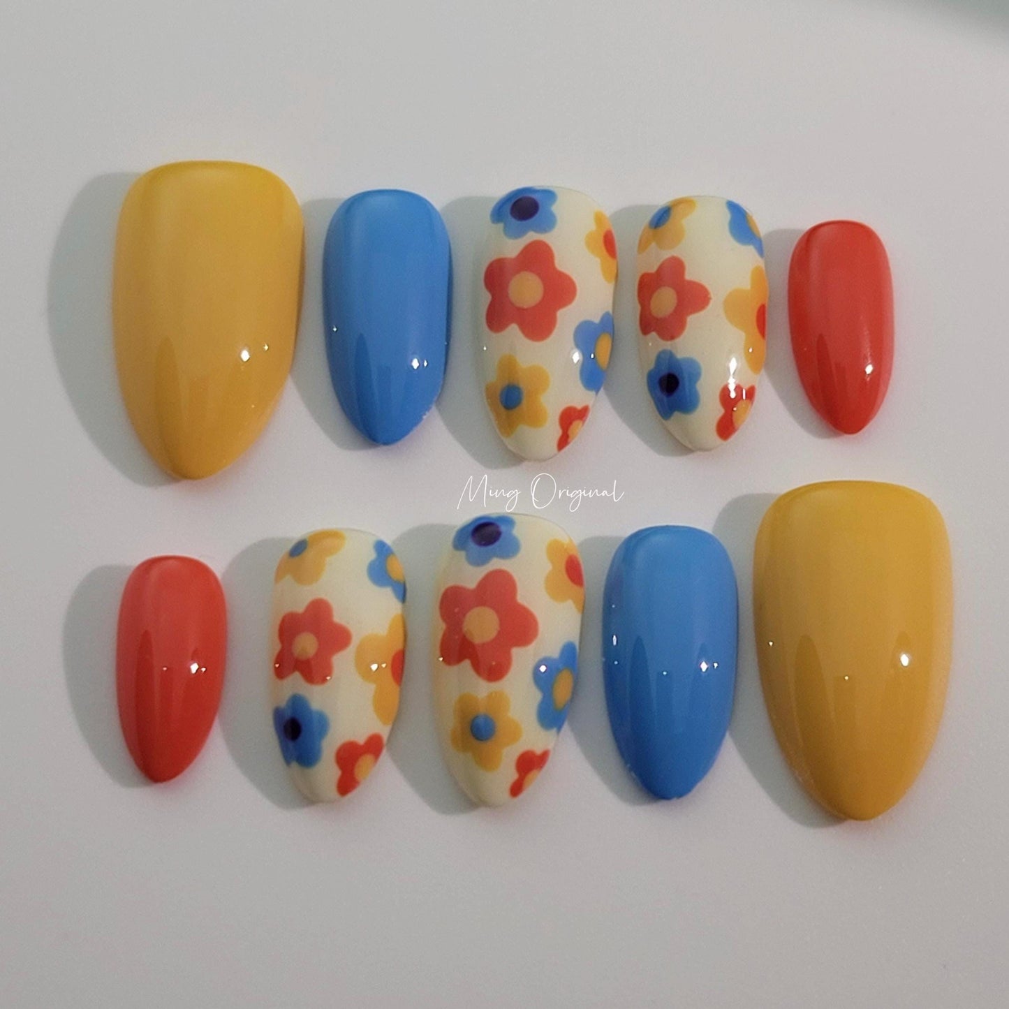 Vintage style little flower press on Nail, orange yellow blue flower glue on nail, Holiday Fake Nails, Christmas Gifts for Her, MO371