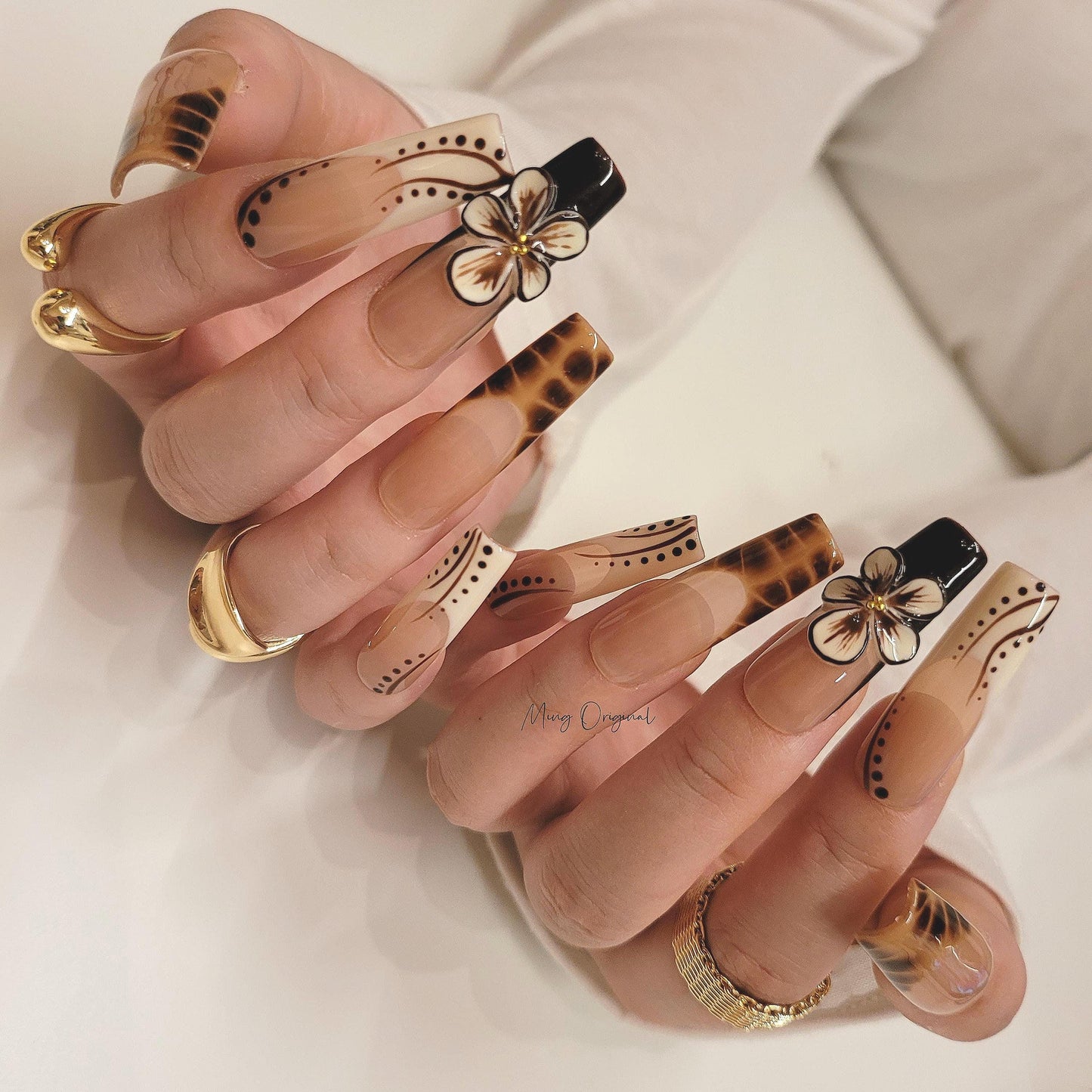 Autumn flower Press on Nails, croc skin nail, animal print French tip minimalist winter nail,gift for her,MO376