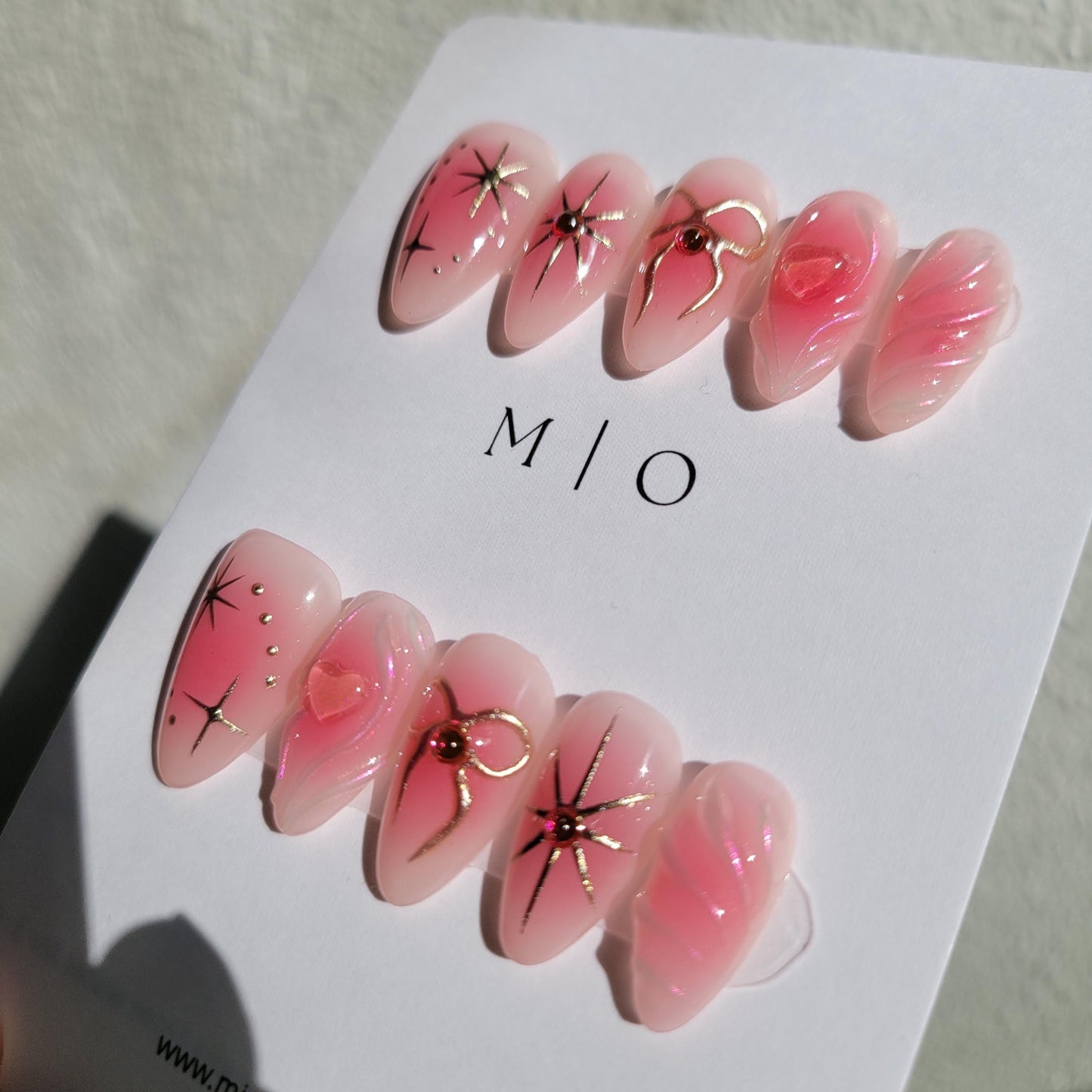 3d blushed pink glittery heart and bow coquette aura chrome Press on Nails,ombre milky white free style 3d swirls heart handmade Nails,MO274