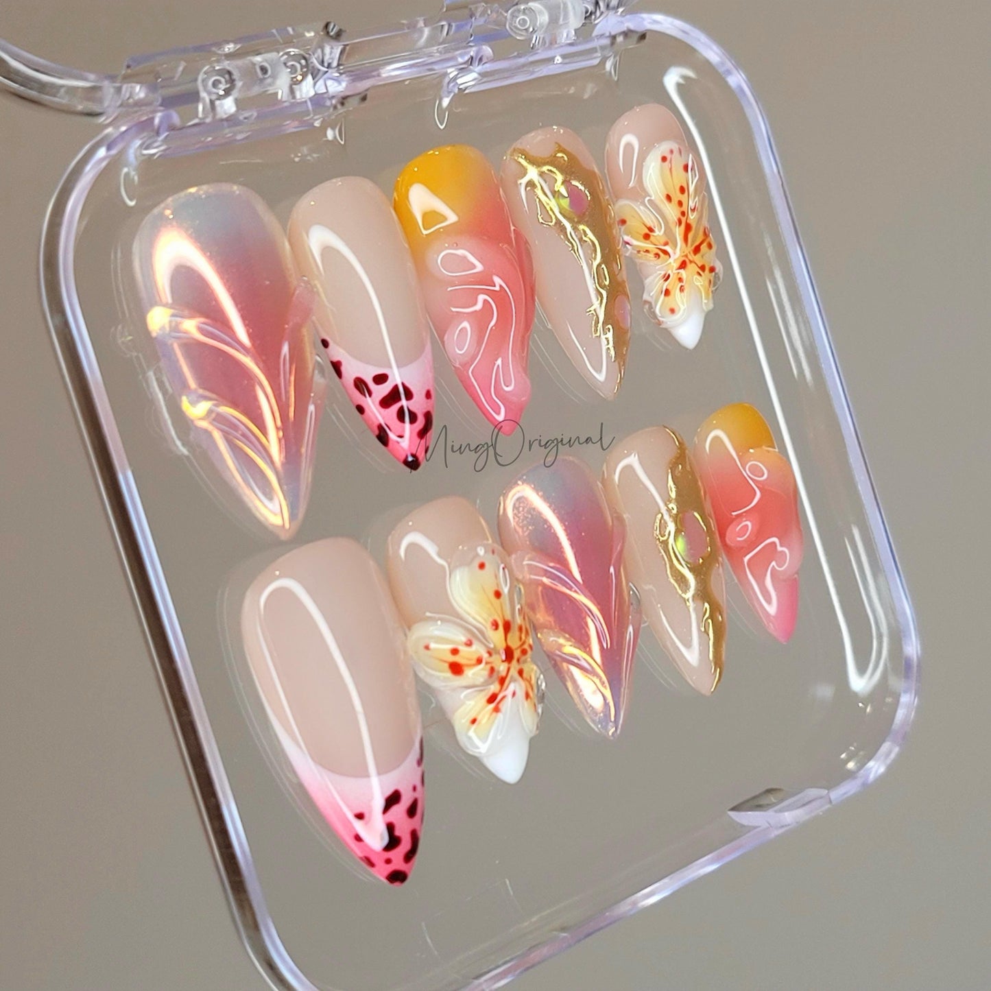 Sunkissed Orchid Press On Nails, Handmade 3D Floral Nails, Soft Pink Chrome Nails with Gold Accents, Elegant Summer gift for her, MO470