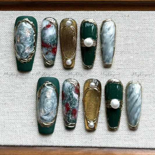 Emerald Muse deep green blooming press on nails, marble and gold, pearl accent, moody glam design, rich forest tones, Gifts for Her, MO517