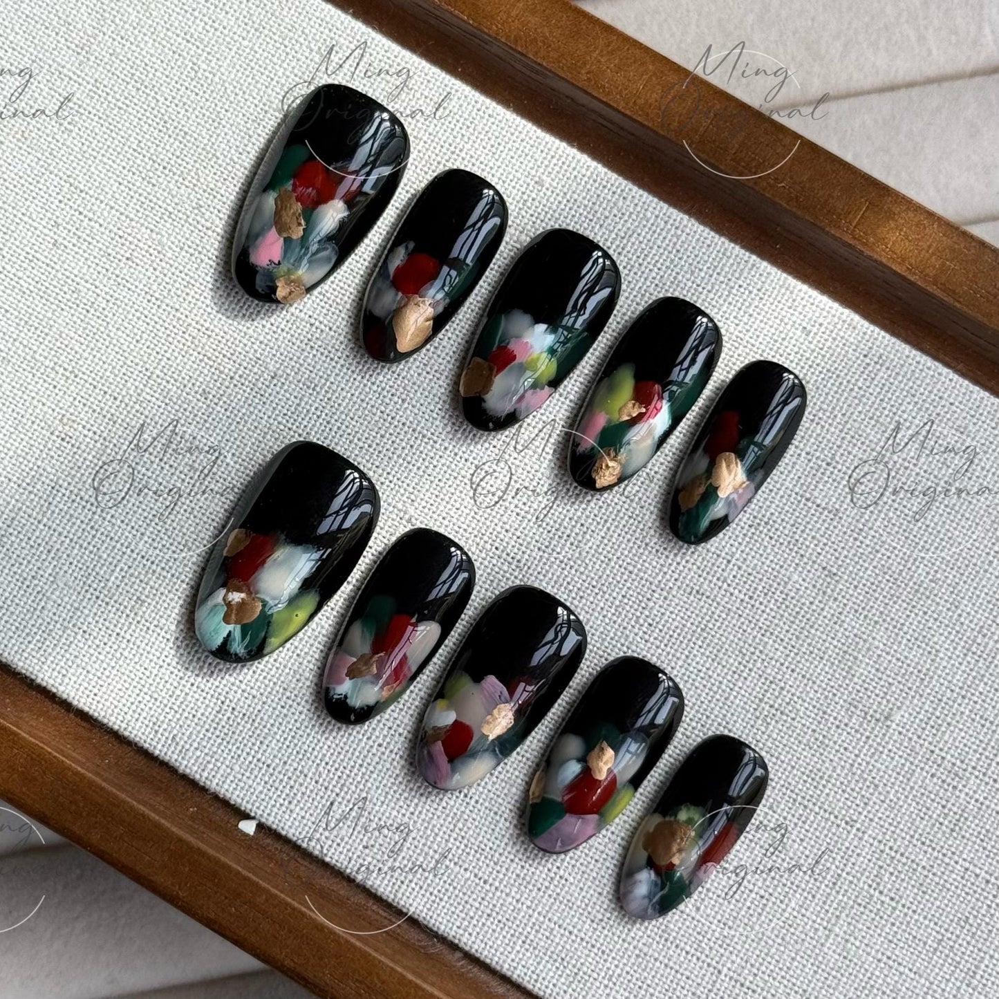 Oil Nocturne | Abstract press on nails, hand-painted black nails with brushstroke art, gold accents, modern artistic design,best gift MO491