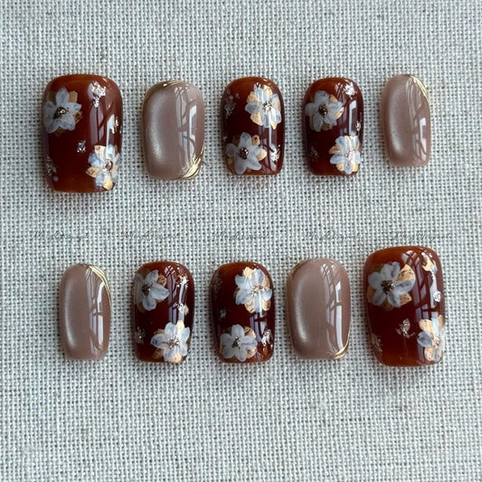 Romance style floral press on nails, cat eye, mid century vintage flower nail art, gold frame elegant ornate design, gift for her, MO533