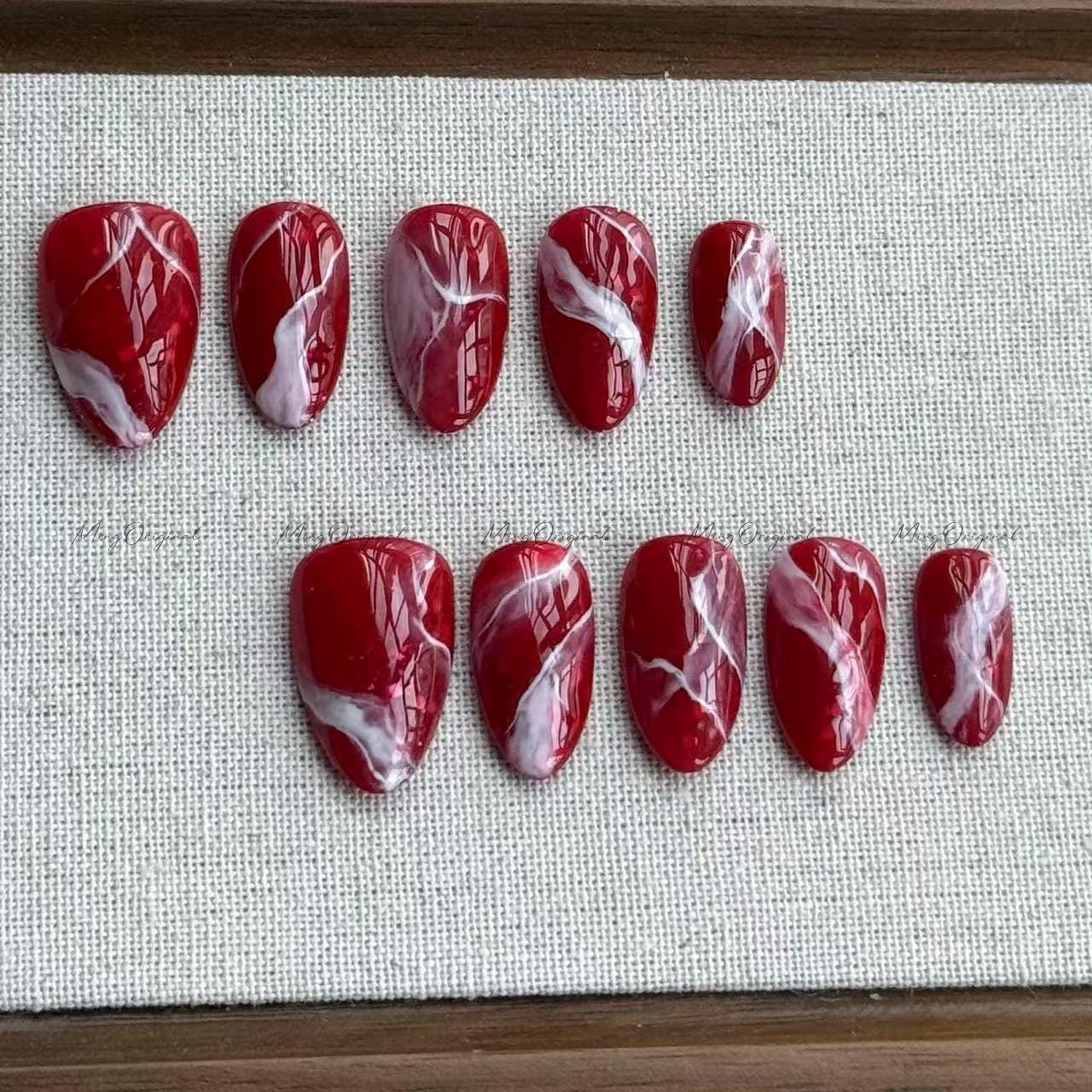 Wine Marble | Deep red marble press-on nails, glossy wine swirl design, elegant burgundy stone nails, water blooming, gift for her, MO544