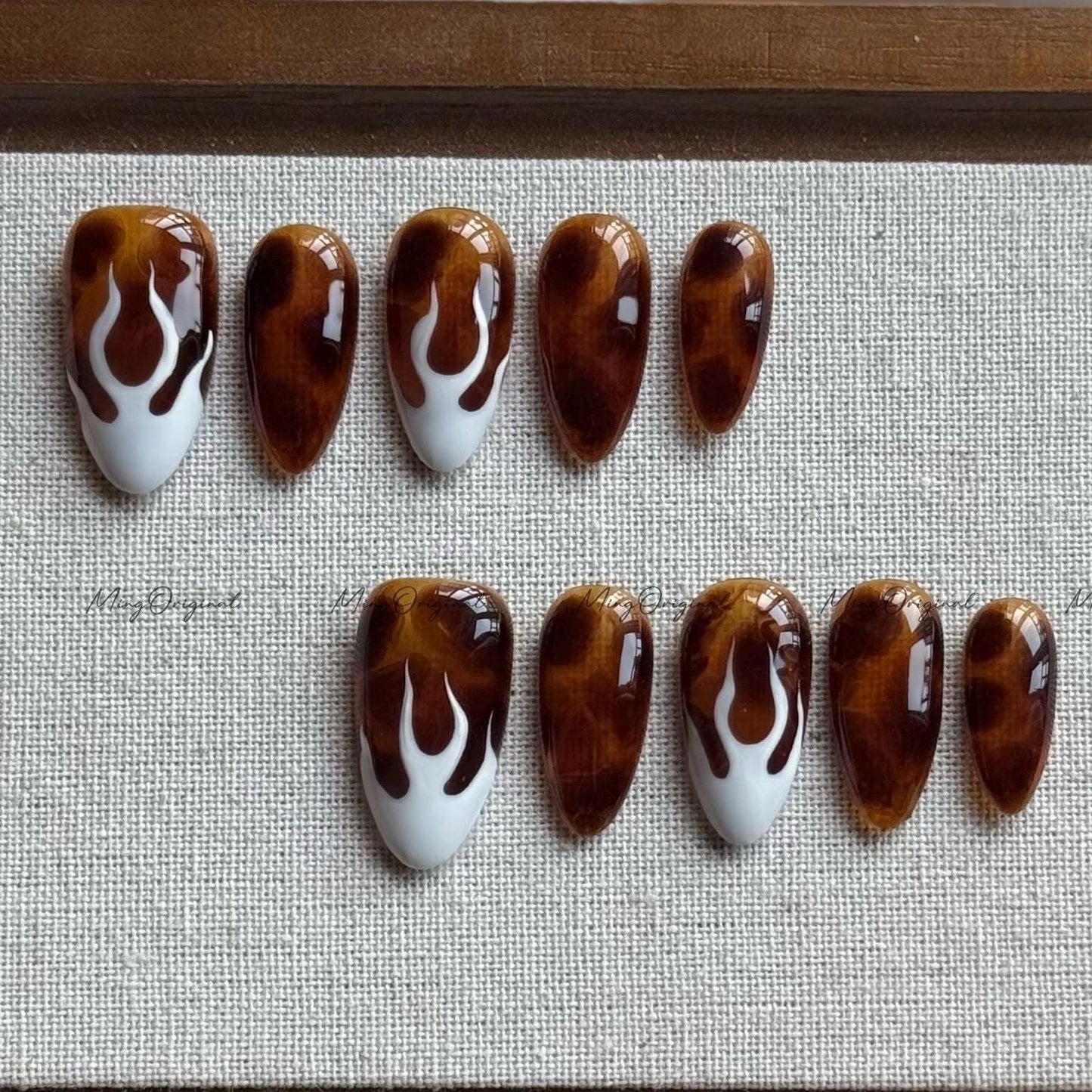 Classic Tortoise Shell with White Flame Amber water blooming Press on Nails, Jelly hand painted nail, fall winter nail,gift for her,MO547