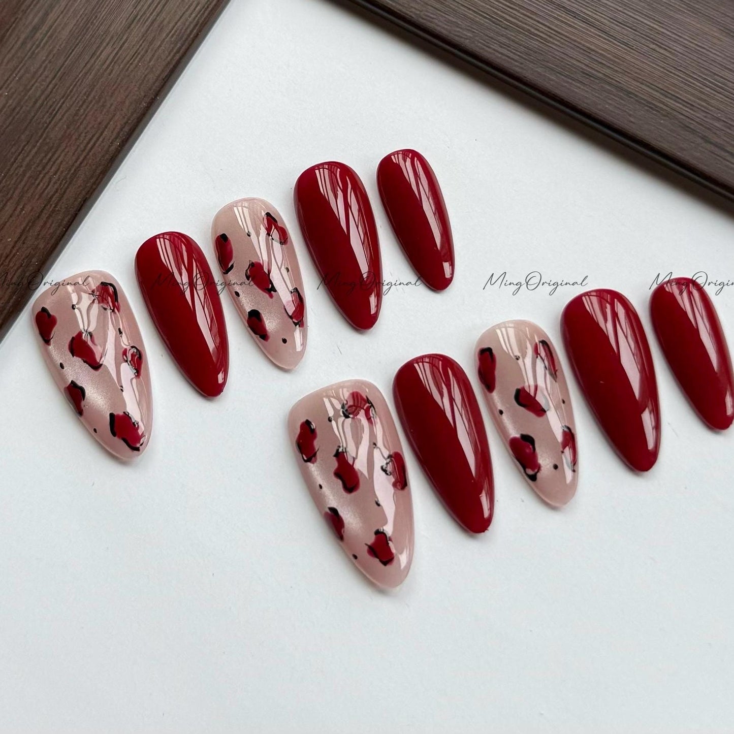 Cherry red press on nails, leopard prints on cat eye nail, elegant nail, glue on nail, velvet red Fake Nails, Gifts for Her,MO557