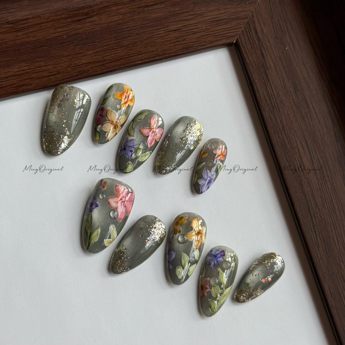 Moss Bloom | Hand-painted wildflowers, olive cateye base, gold glittery accents, botanical spring nails,tropical flower, gift for mom,MO557