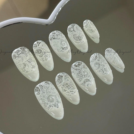 White lace flower french tip press on nail, wedding nail, glue on nail, reuse nail, fake nail, holiday trending nail, MO534