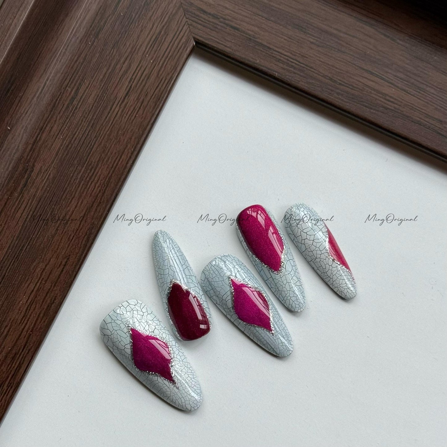 Snakebite Ruby hot purple cat eye snake skin press on nails,Bejeweled and snake inspired, crackle texture, edgy and bold, gift for her MO562