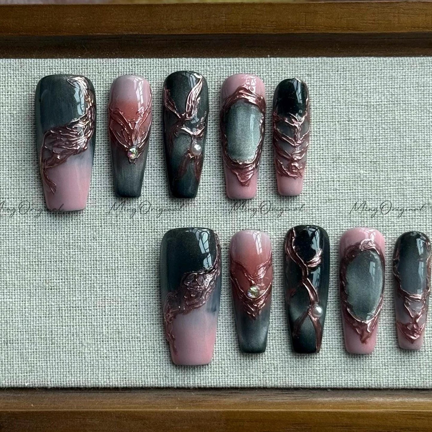 Velvet Eclipse Black and pink ombre press on nails, sculpted design, metallic accent, dark romantic nail art, gothic glam nail, MO565
