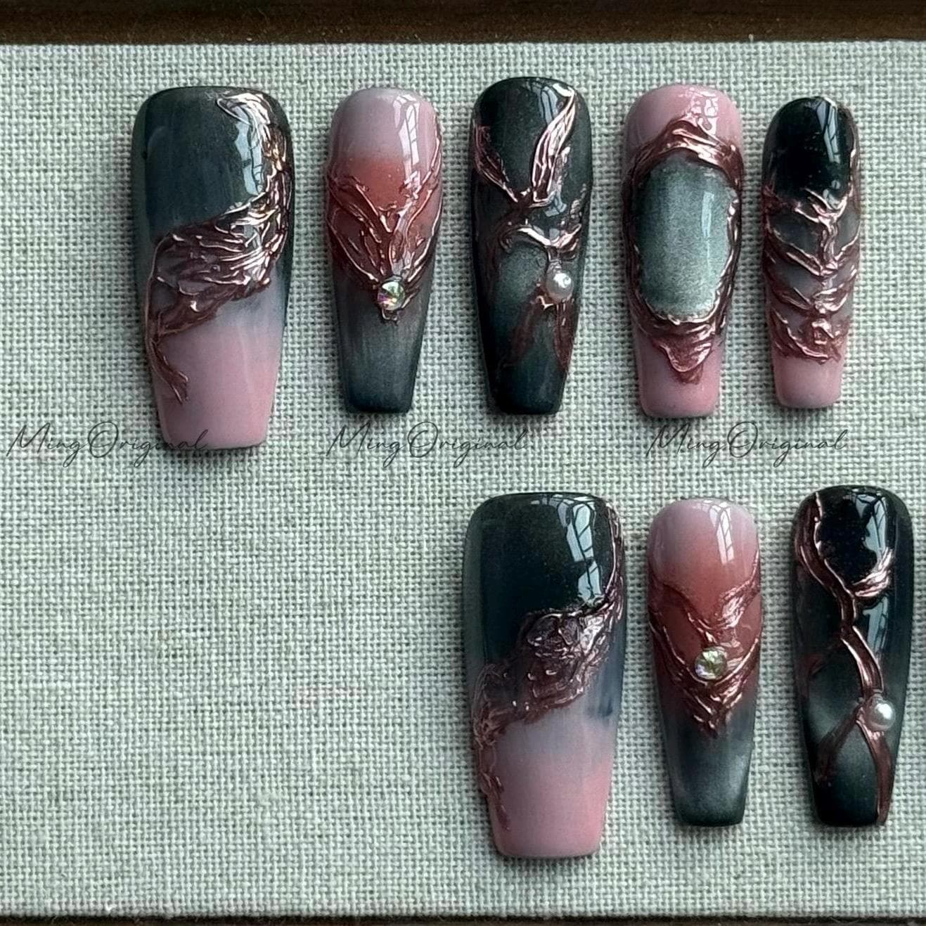 Velvet Eclipse Black and pink ombre press on nails, sculpted design, metallic accent, dark romantic nail art, gothic glam nail, MO565