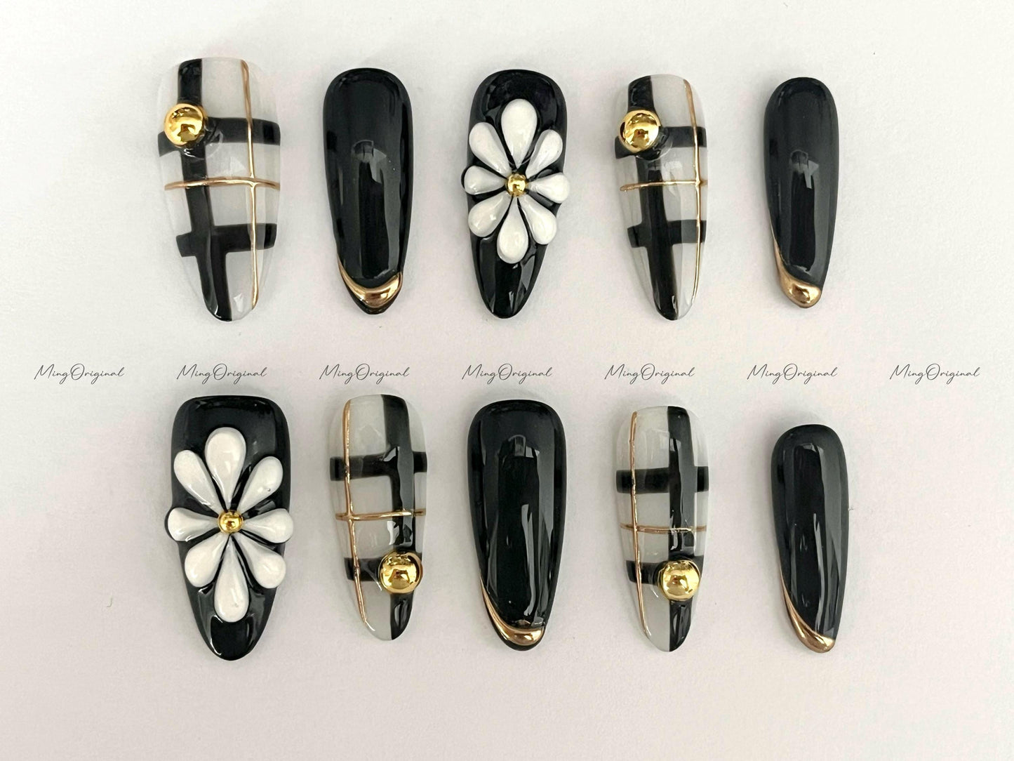 Monochrome Bloom Press on Nails, Glossy Black White Plaid, 3D Daisy Accent, Gold Beads and Lines, Modern Chic Press Ons, gift for her,MO601