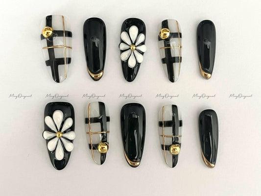 Monochrome Bloom Press on Nails, Glossy Black White Plaid, 3D Daisy Accent, Gold Beads and Lines, Modern Chic Press Ons, gift for her,MO601