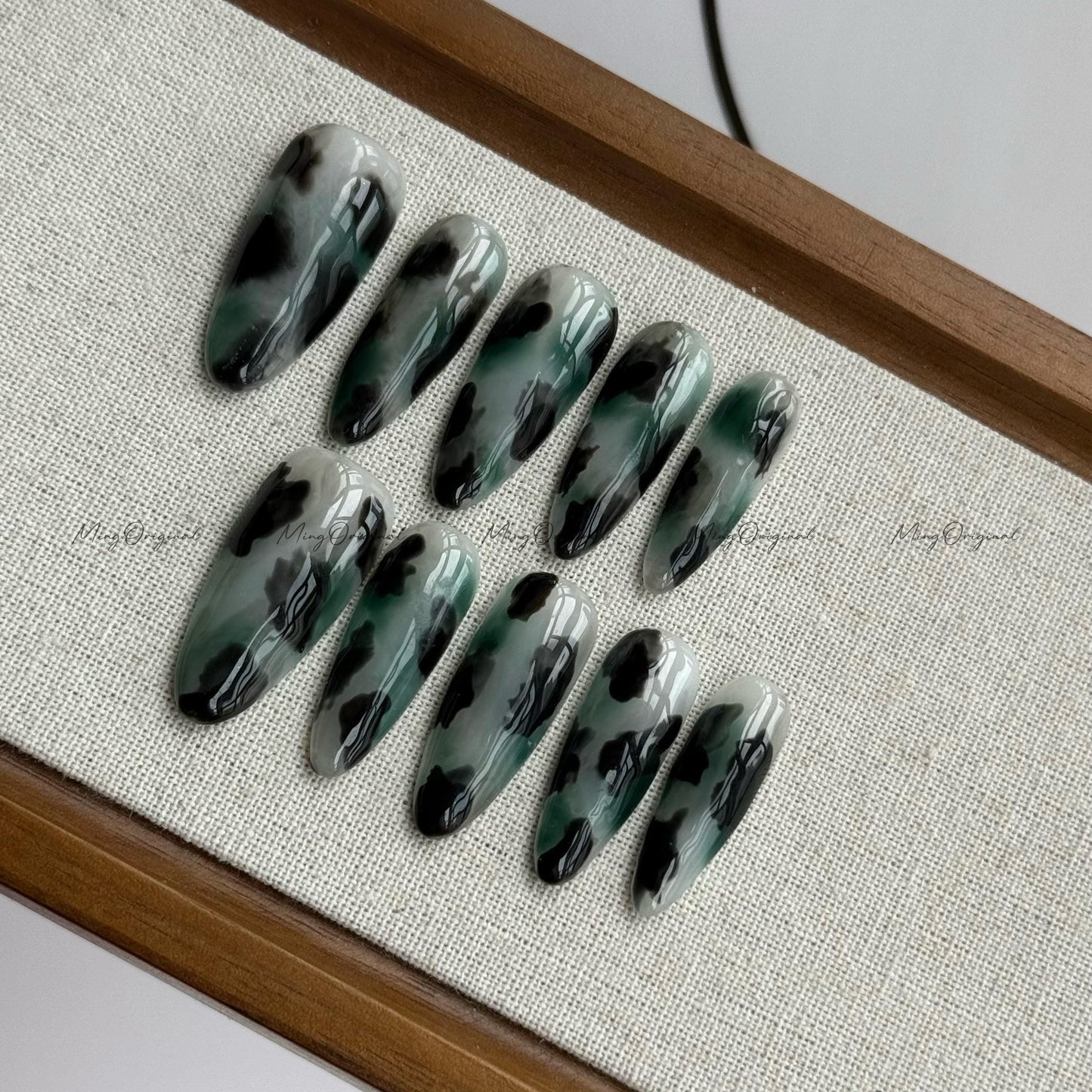 Emerald Green Jade Tortoise Shell Inky Marble Water Blooming Press on Nails, Jelly hand painted nail, fall winter nail, gift for her, MO606