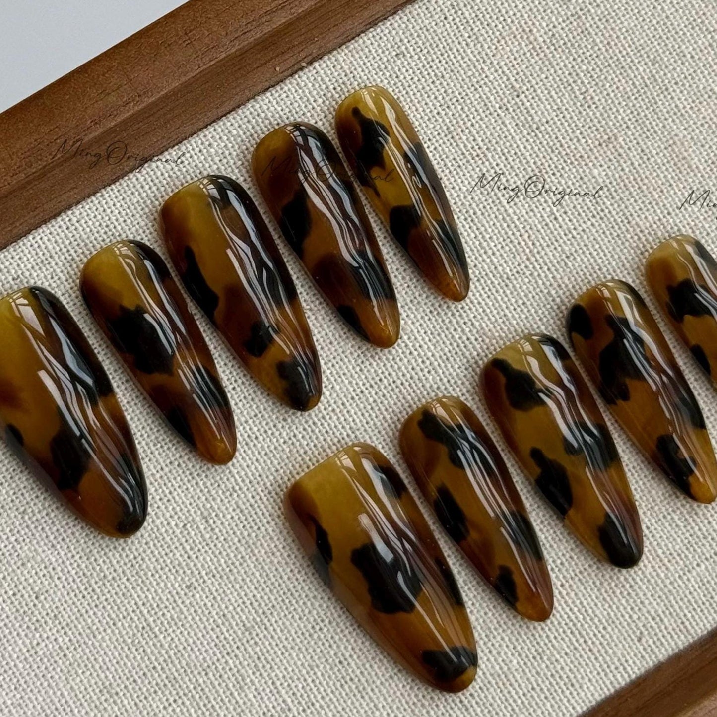 Classy Tortoise Shell Glassy Amber Black Brown Water Blooming Press on Nails, Jelly hand painted nail, fall winter nail, gift for her, MO607