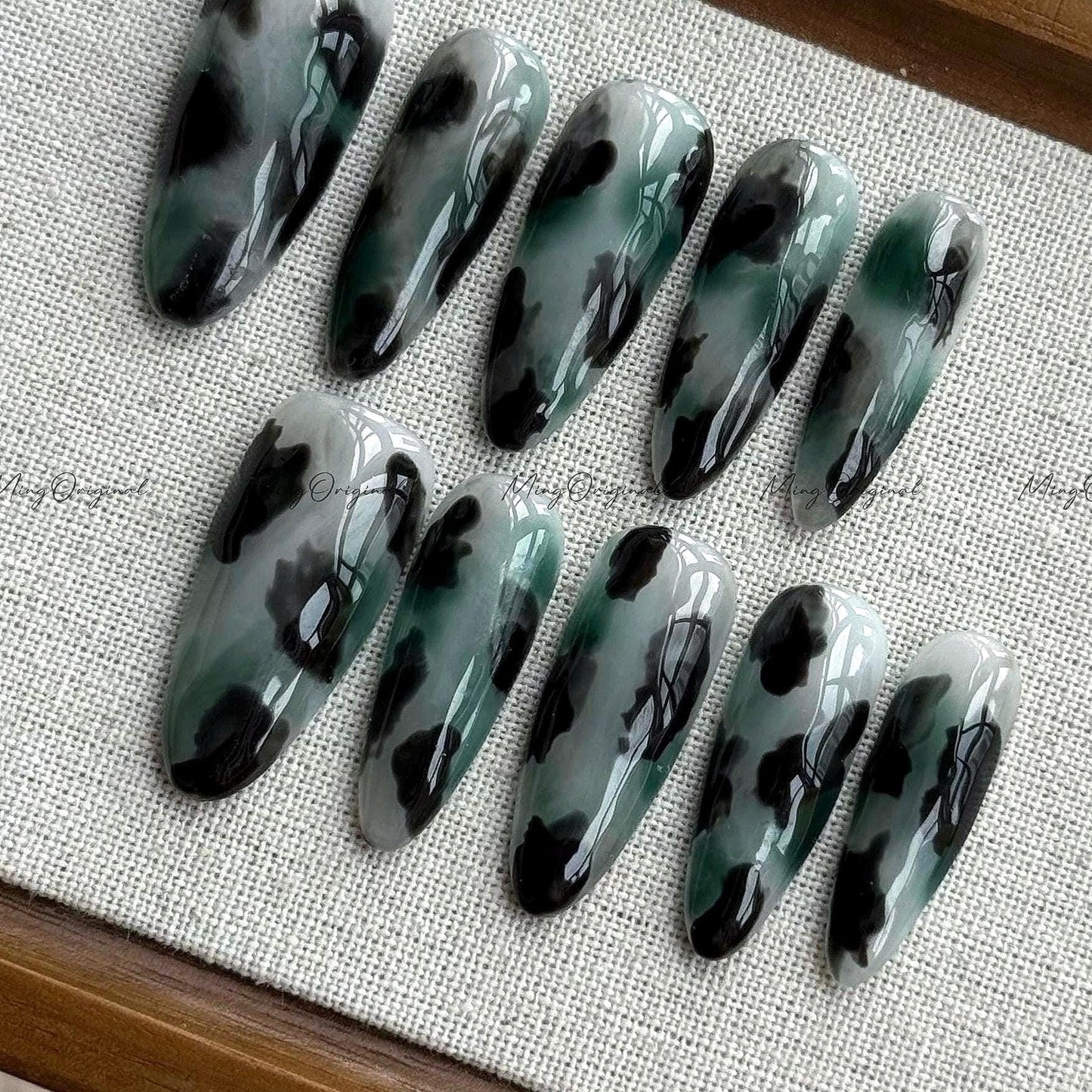 Emerald Green Jade Tortoise Shell Inky Marble Water Blooming Press on Nails, Jelly hand painted nail, fall winter nail, gift for her, MO606