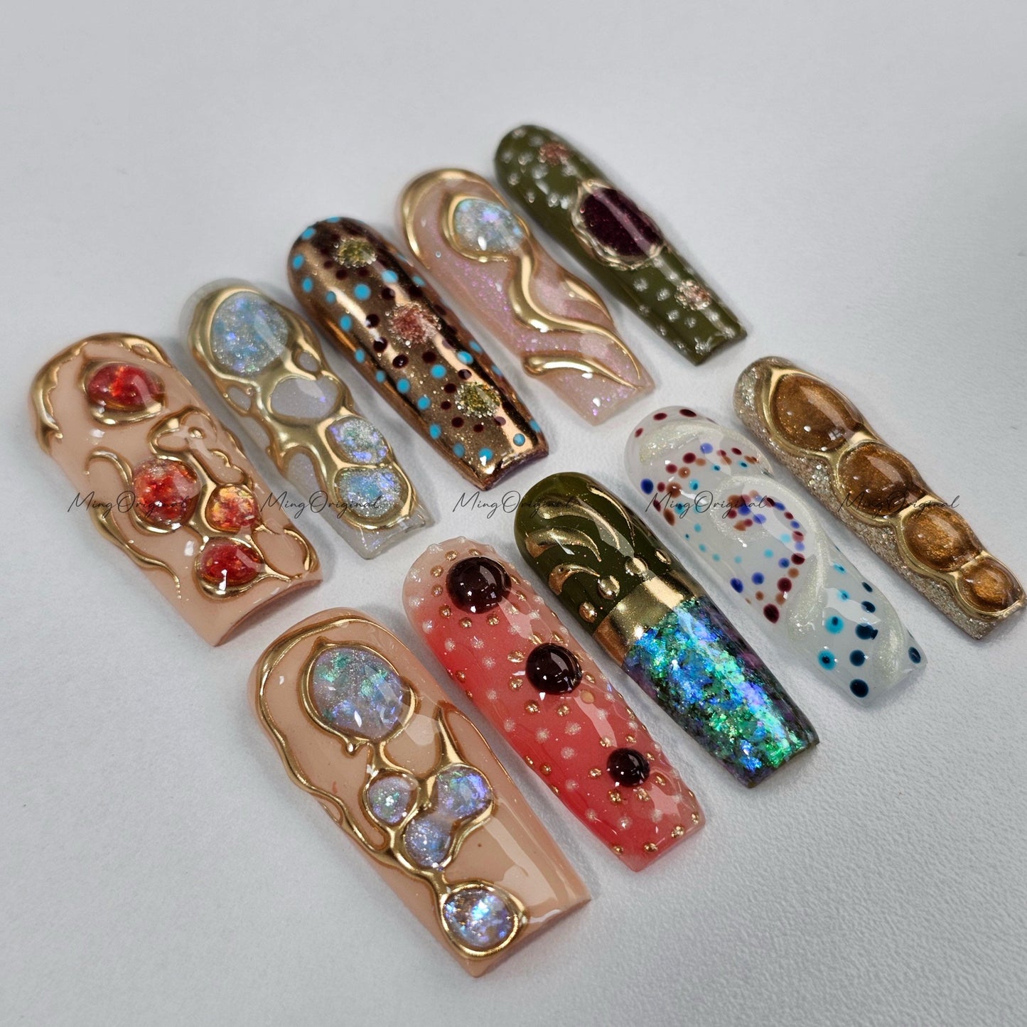 3D Gemstone Press-On Nails, Gold Swirls, Encapsulated Glittery, Bold Handmade Luxury Style, gift for her, MO584
