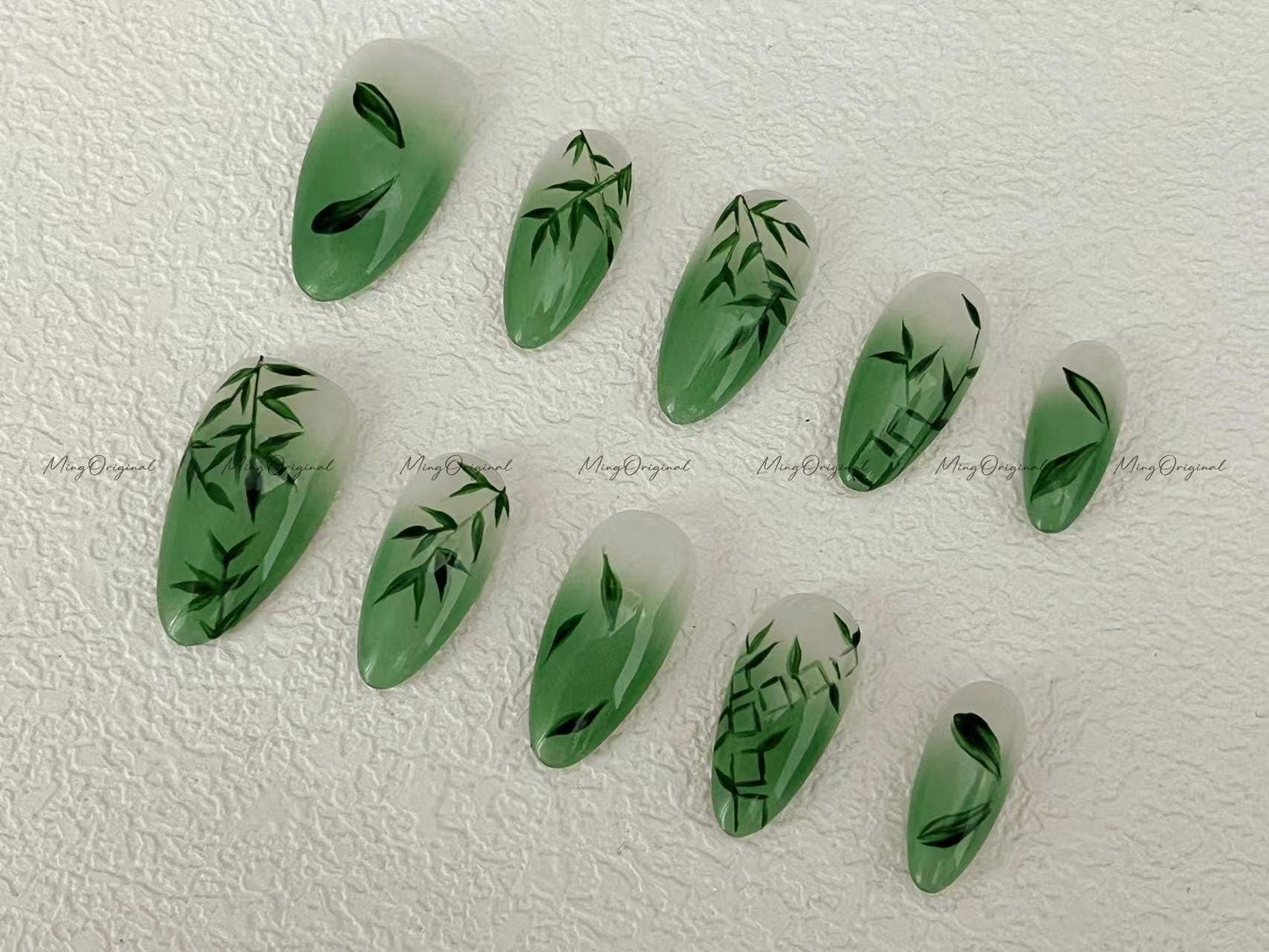 Premium reusable green bamboo and leaf autumn nail art handmade press on nail, fake nails, false nails, glue on nails, gel nail, jelly nail.