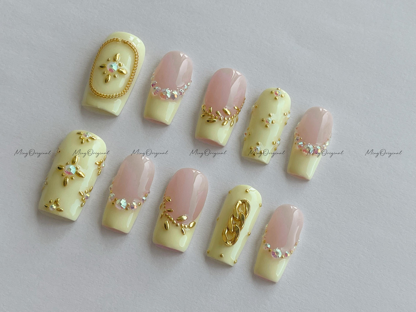 Delicate Royal Style Elegant Press On Nails, Buttercream Yellow, Gold Studs, Gold Chain, Baroque Charm, 3D Accent, gift for mother, Mo623
