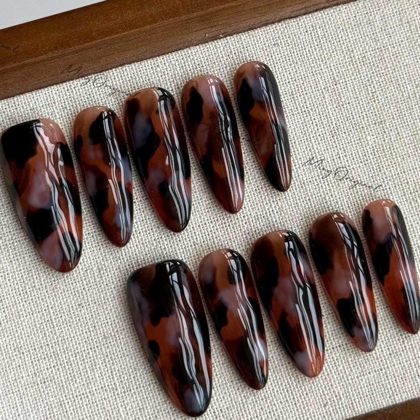 Classy Tortoise Shell Amber Black White Brown Water Blooming Press on Nails, Jelly hand painted nail, fall winter nail, gift for her, MO611
