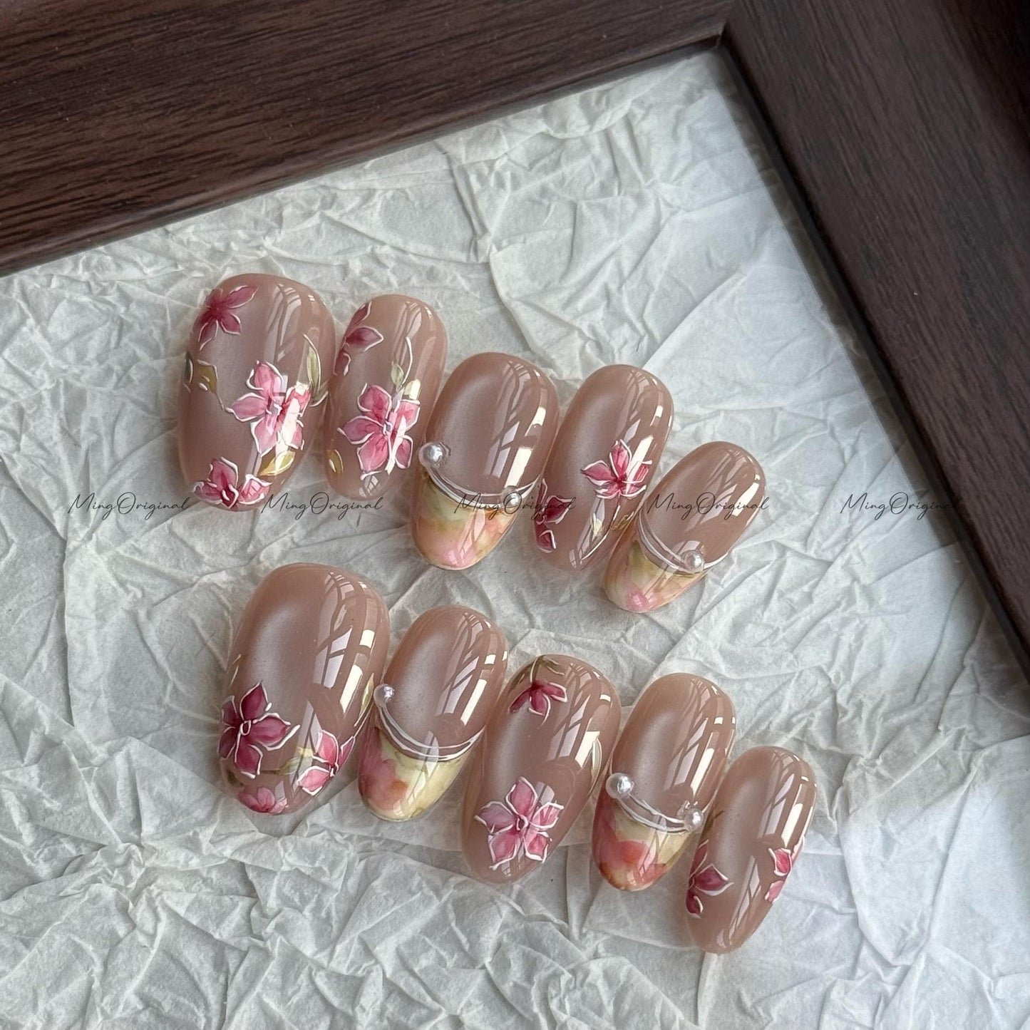 Vivid water color flower press on nails,nude cat eye pink petals French nails, elegant art nail, floral design, gift for mother, MO638