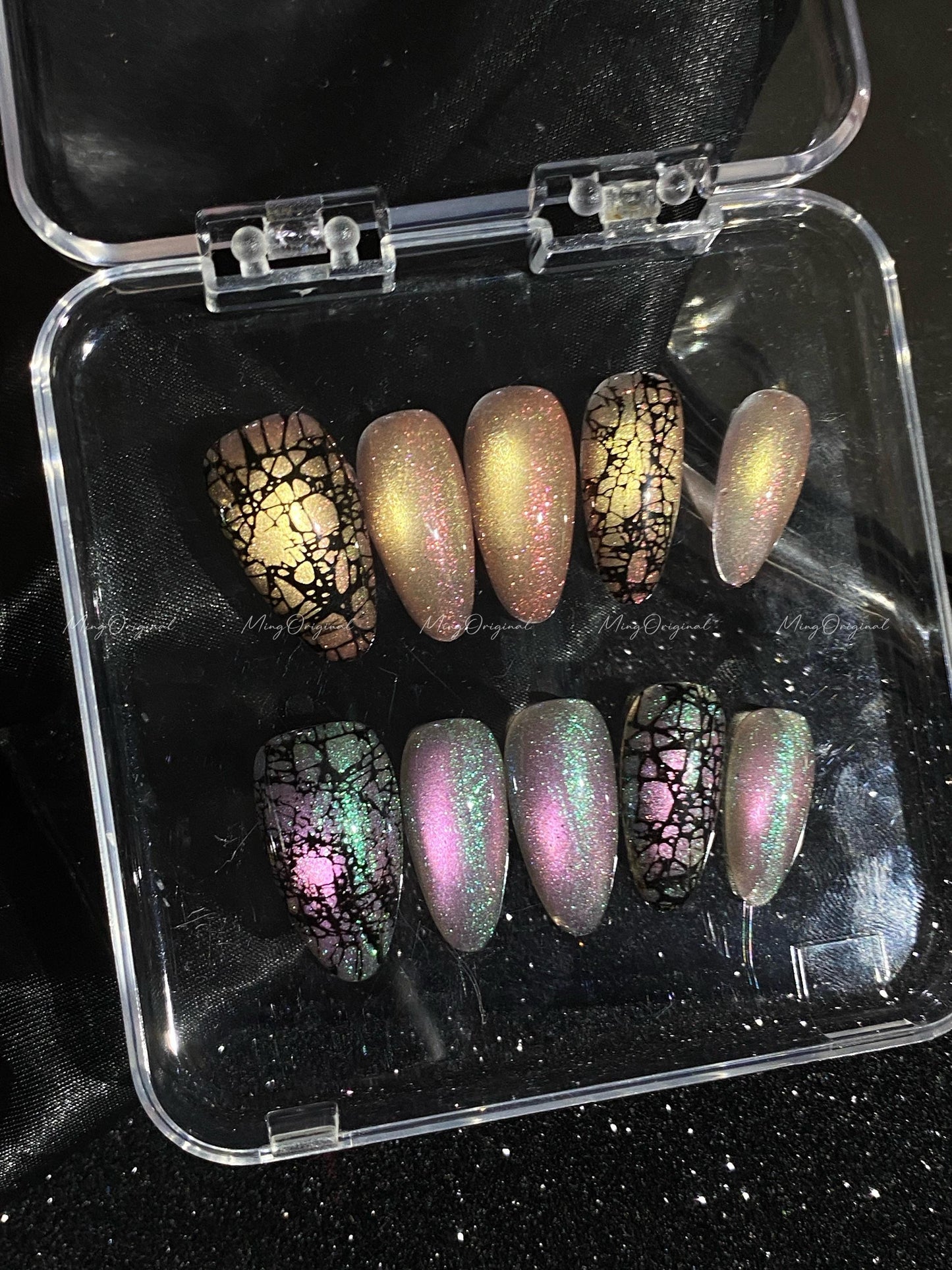 Witch Vein Halloween press on nails, black cracked design, multicolored shifting shimmer cat eye nail, purple orange aura,spooky nail, MO617