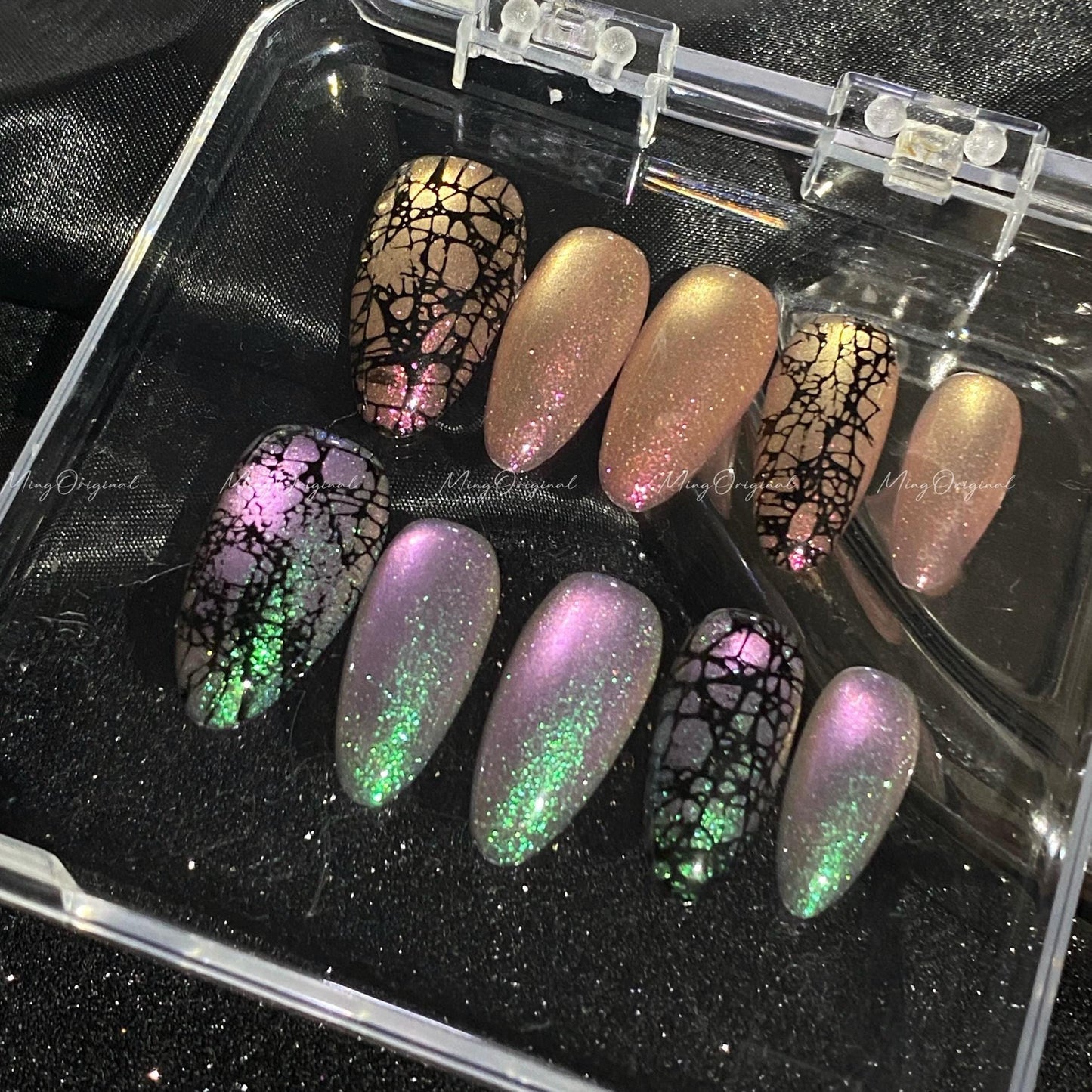 Witch Vein Halloween press on nails, black cracked design, multicolored shifting shimmer cat eye nail, purple orange aura,spooky nail, MO617
