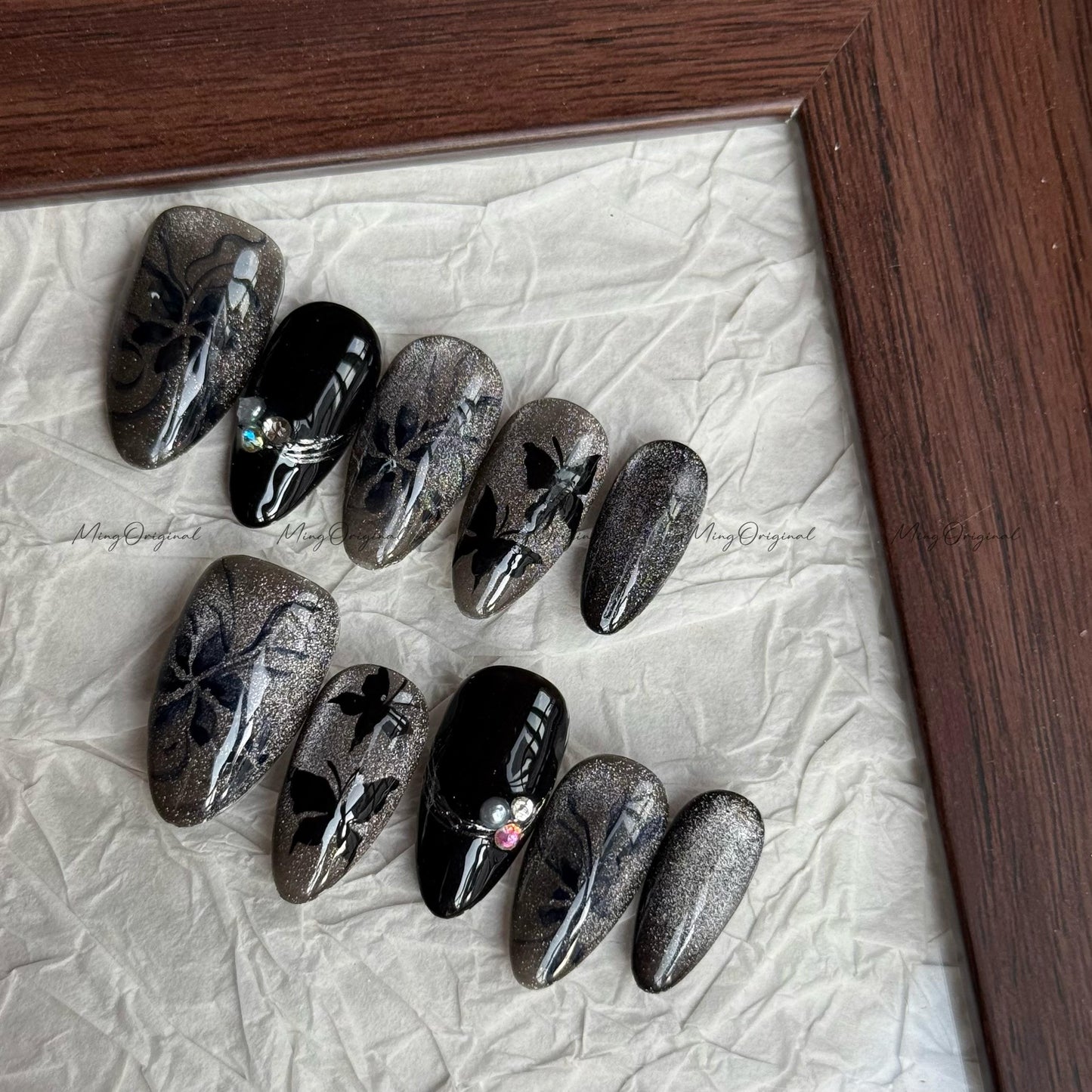 Elegance black watercolor floral butterfly press on nails, black cat eye nails, elegant art nail, floral design, gift for mother, MO620