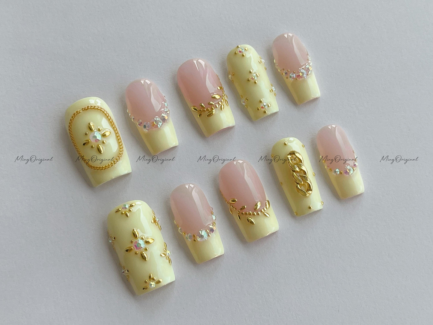 Delicate Royal Style Elegant Press On Nails, Buttercream Yellow, Gold Studs, Gold Chain, Baroque Charm, 3D Accent, gift for mother, Mo623