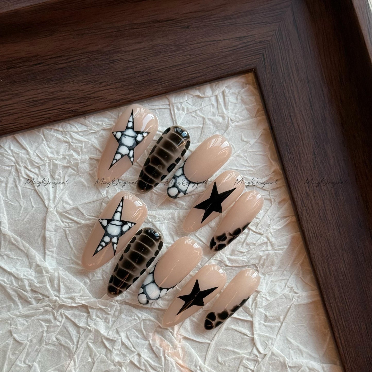 Urban Wild Nude Animal Print Nails with Croc Texture Press On Nails, Y2K Star Trendy Nail Set, Vacation Gift for her,MO645