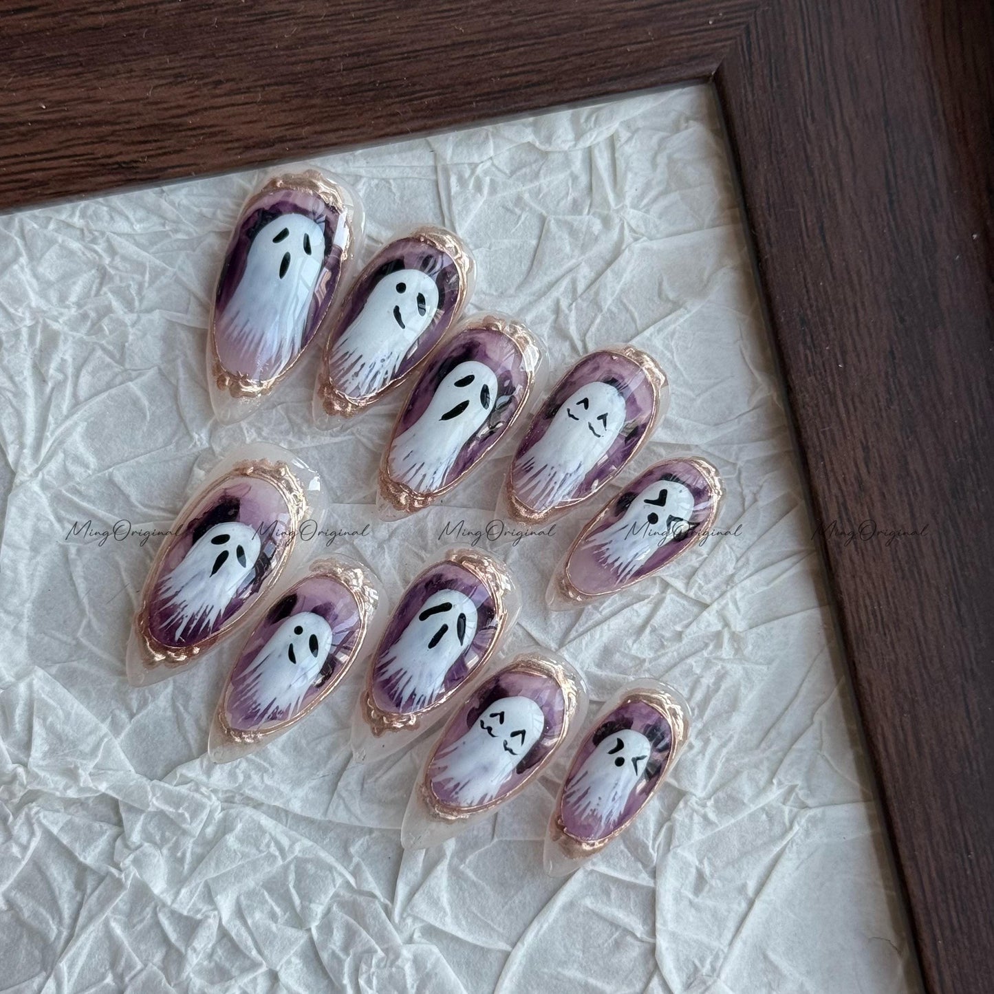 Ghost gallery press on nails, gold framed cute ghosts reuse nails, spooky season horror fake nail,glue on nail, Halloween gift for her,MO654